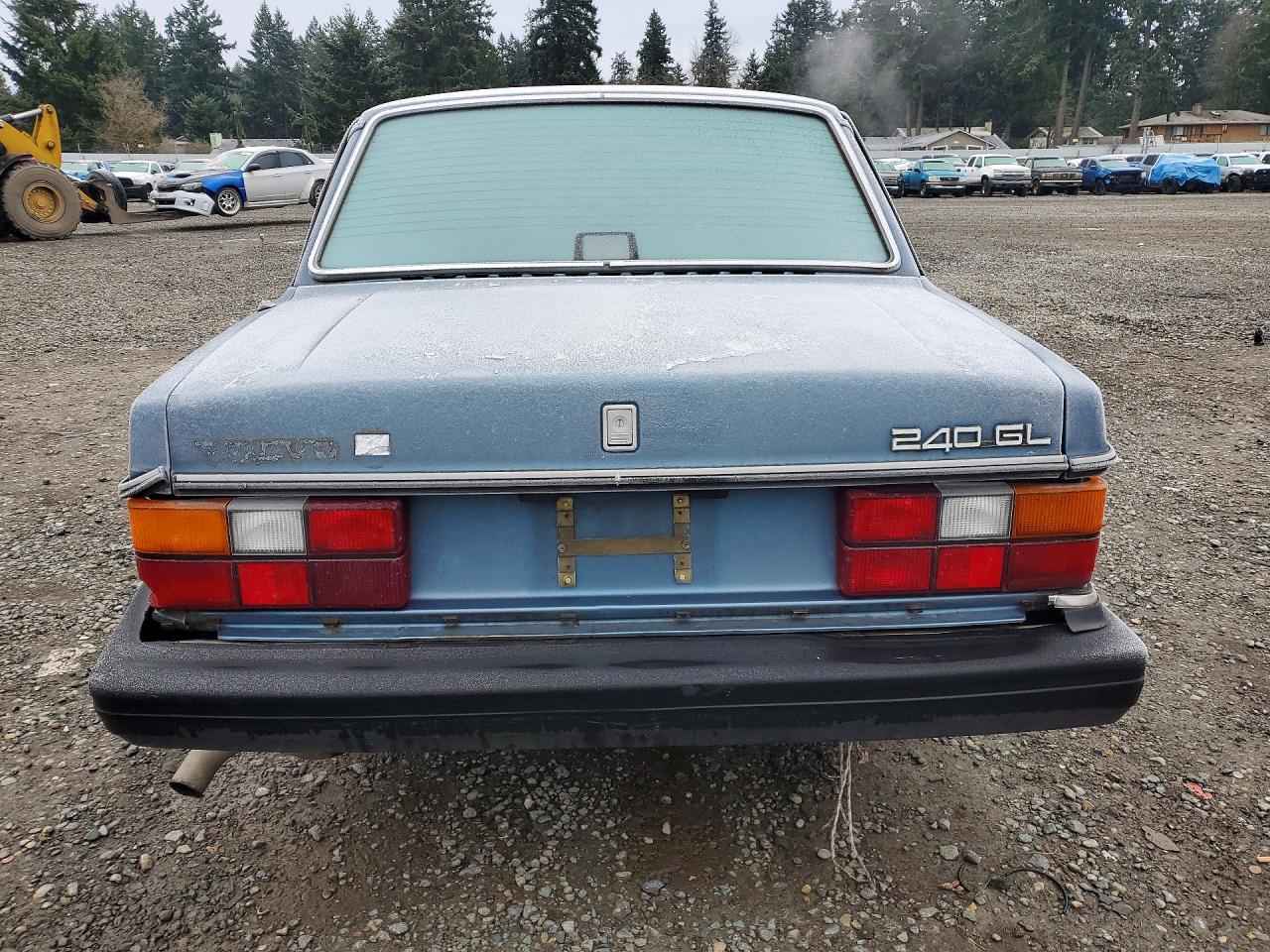 1986 Volvo 244 Dl Blue vin: YV1AX8849G1147552