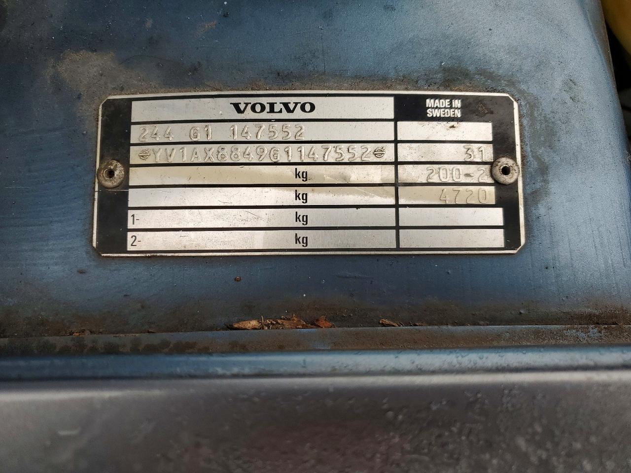 1986 Volvo 244 Dl Blue vin: YV1AX8849G1147552