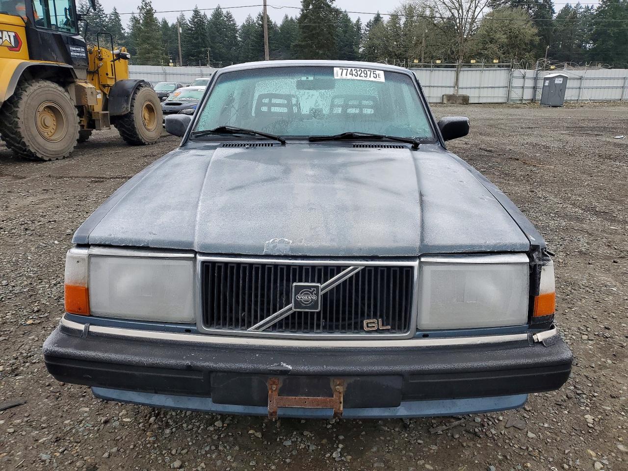 1986 Volvo 244 Dl Blue vin: YV1AX8849G1147552