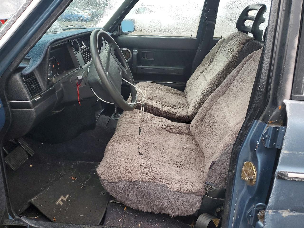 1986 Volvo 244 Dl Blue vin: YV1AX8849G1147552