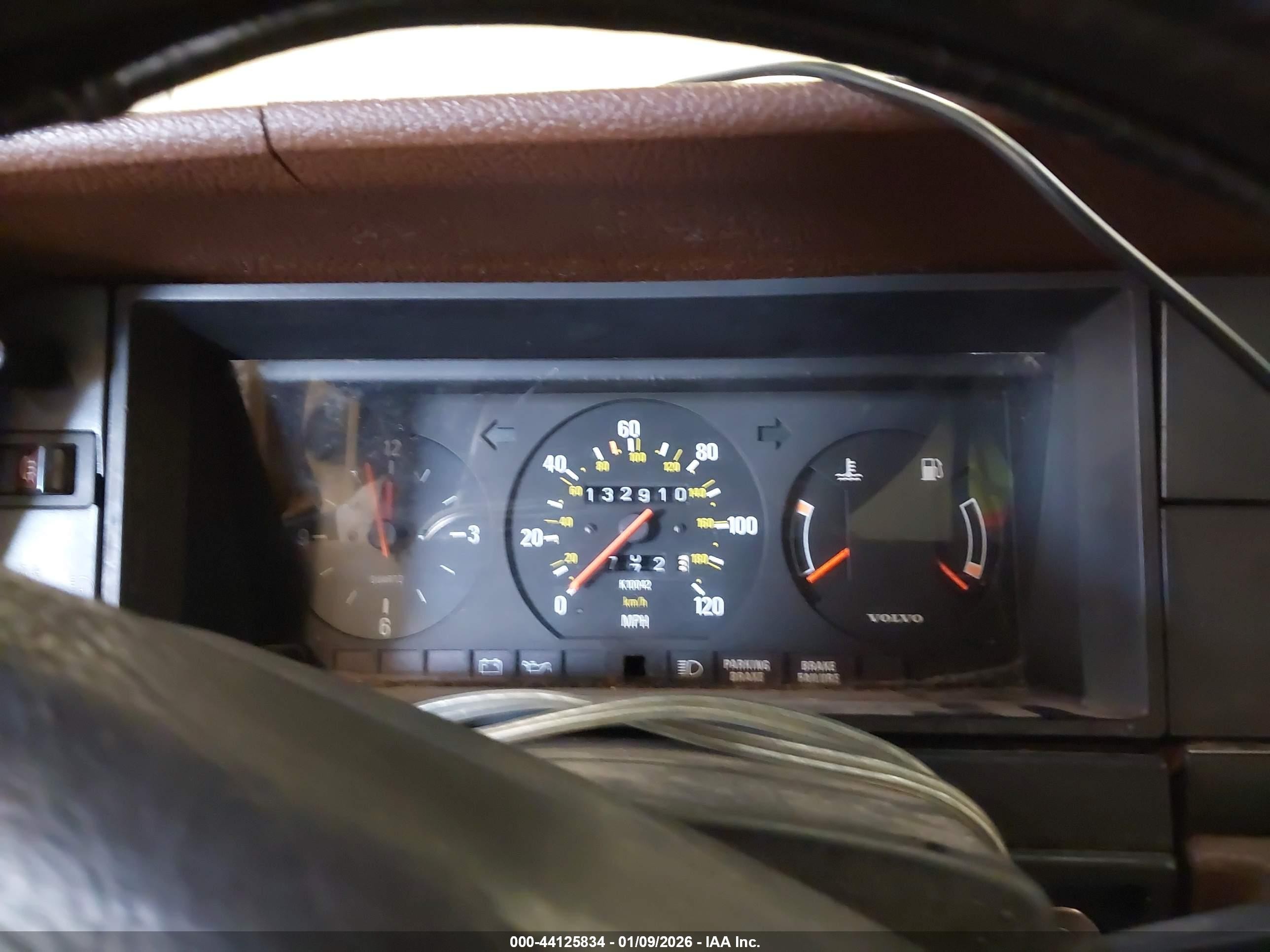 1987 Volvo 244 Dl/gl Желтый vin: YV1AX8849H1253789