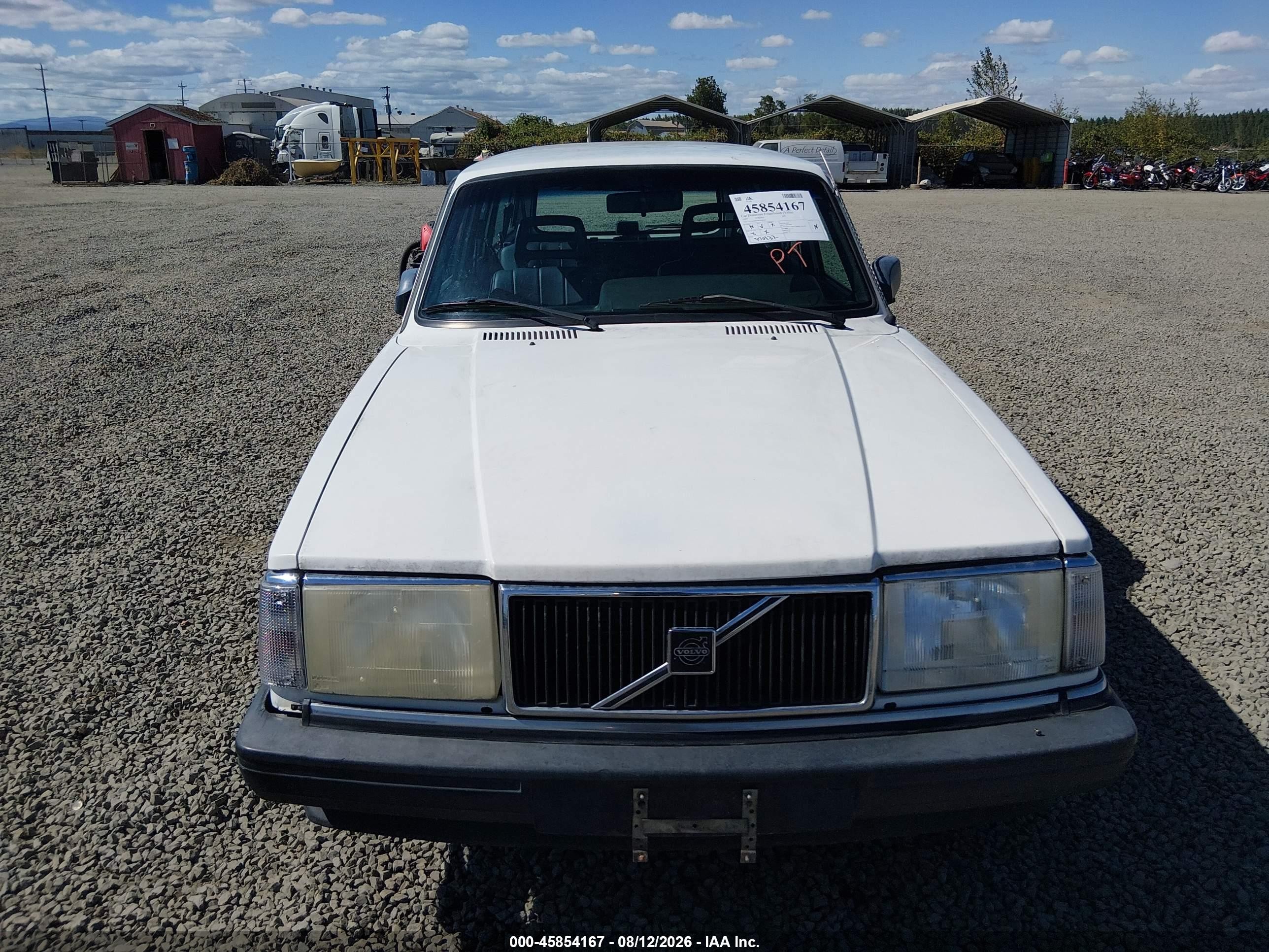 1989 Volvo 245 Dl/gl White vin: YV1AX8853K1830431
