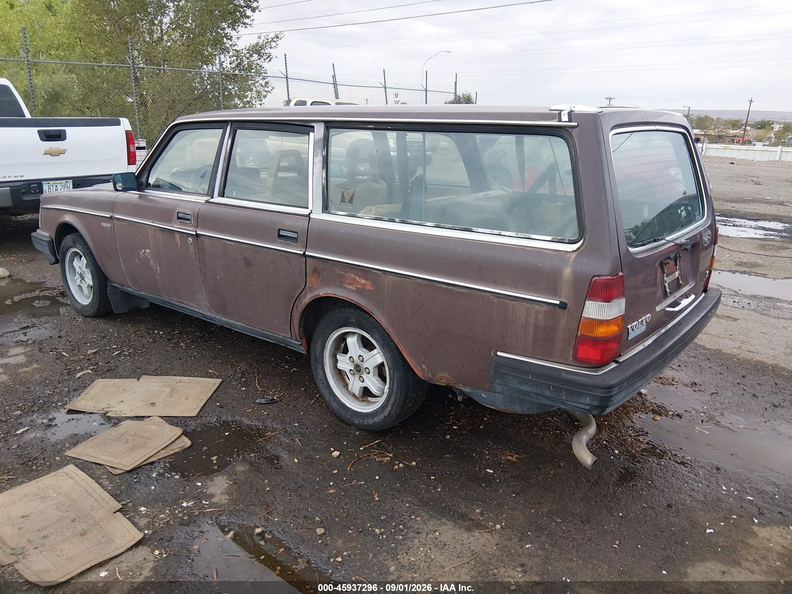 1984 Volvo 245 Dl/gl Brown vin: YV1AX8856E1523825