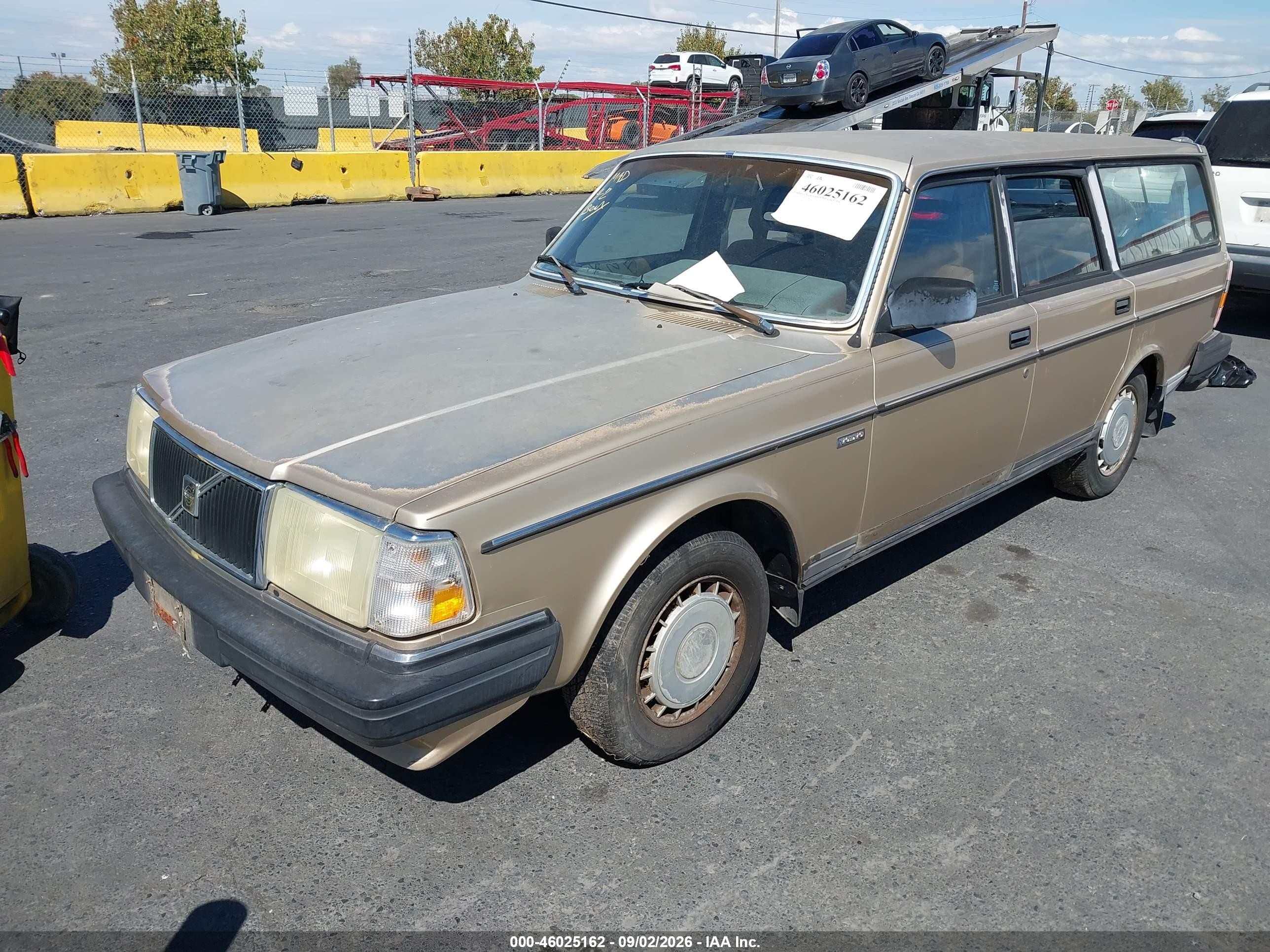 1986 Volvo 245 Dl/gl Золотой vin: YV1AX885XG1677389