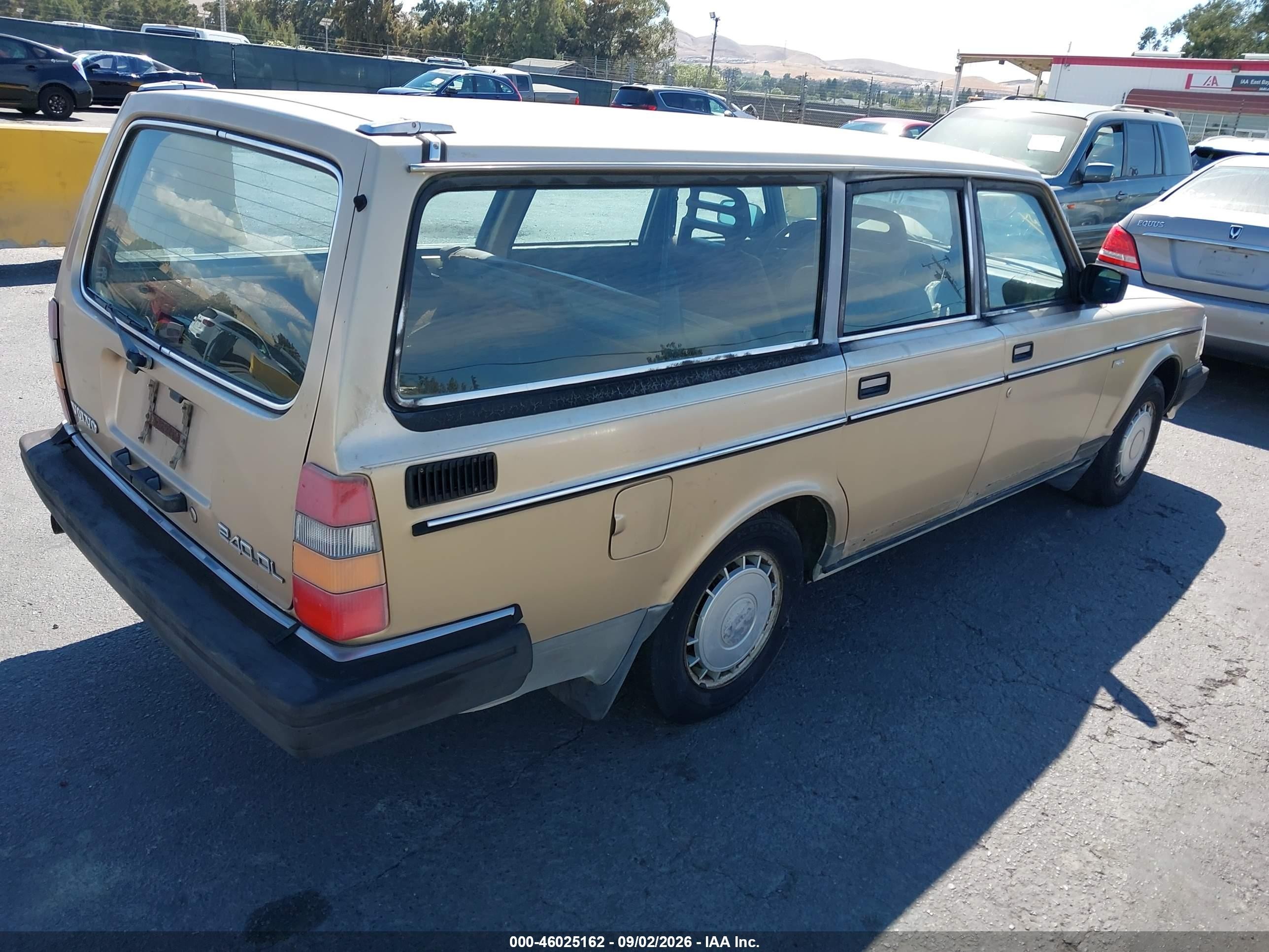 1986 Volvo 245 Dl/gl Золотой vin: YV1AX885XG1677389