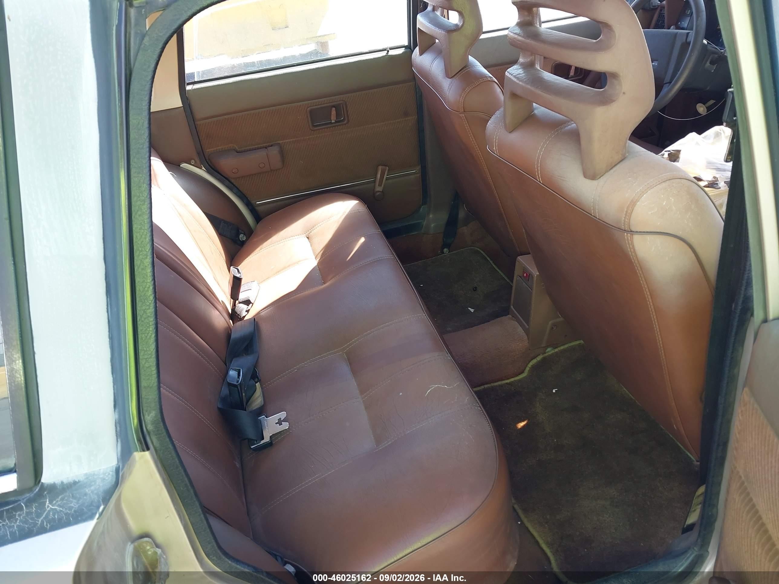 1986 Volvo 245 Dl/gl Золотой vin: YV1AX885XG1677389