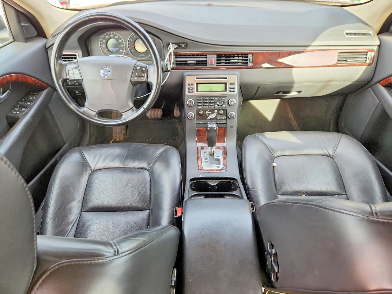 2009 Volvo V70 3.2 Black vin: YV1BW982091106693