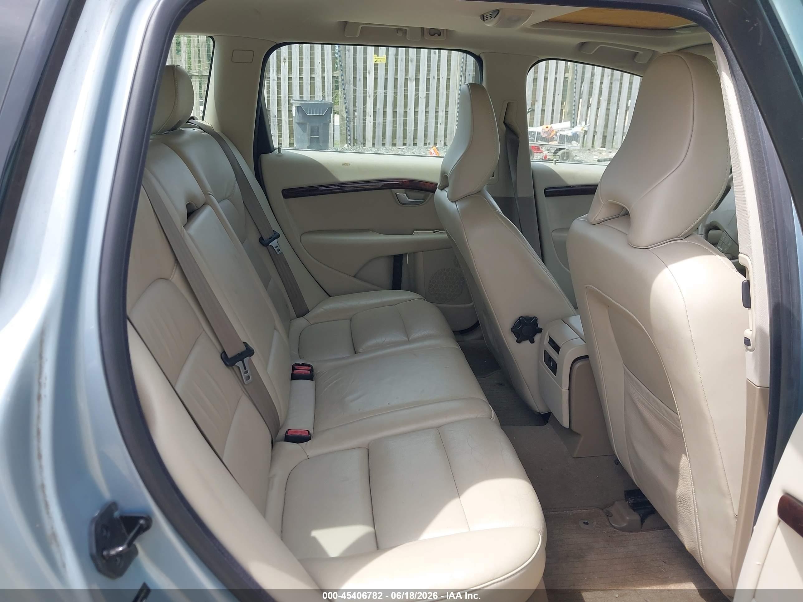 2009 Volvo V70 3.2 Light Blue vin: YV1BW982191104774