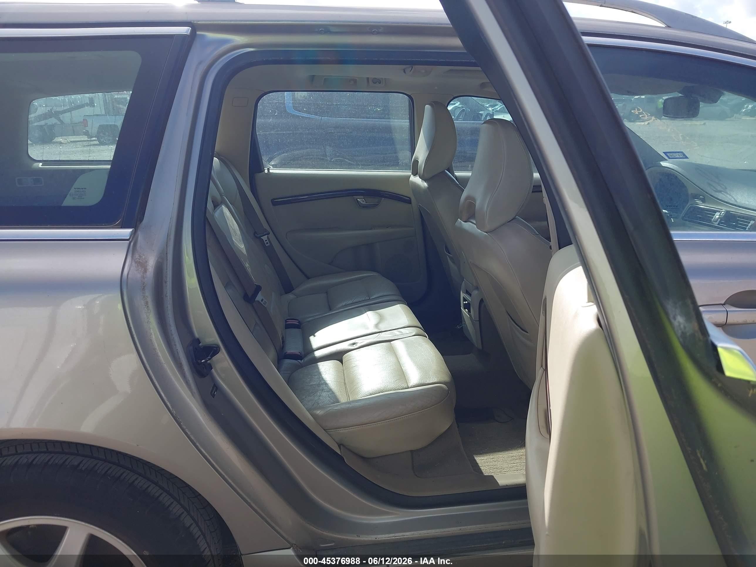 2008 Volvo V70 3.2 Brown vin: YV1BW982381013228
