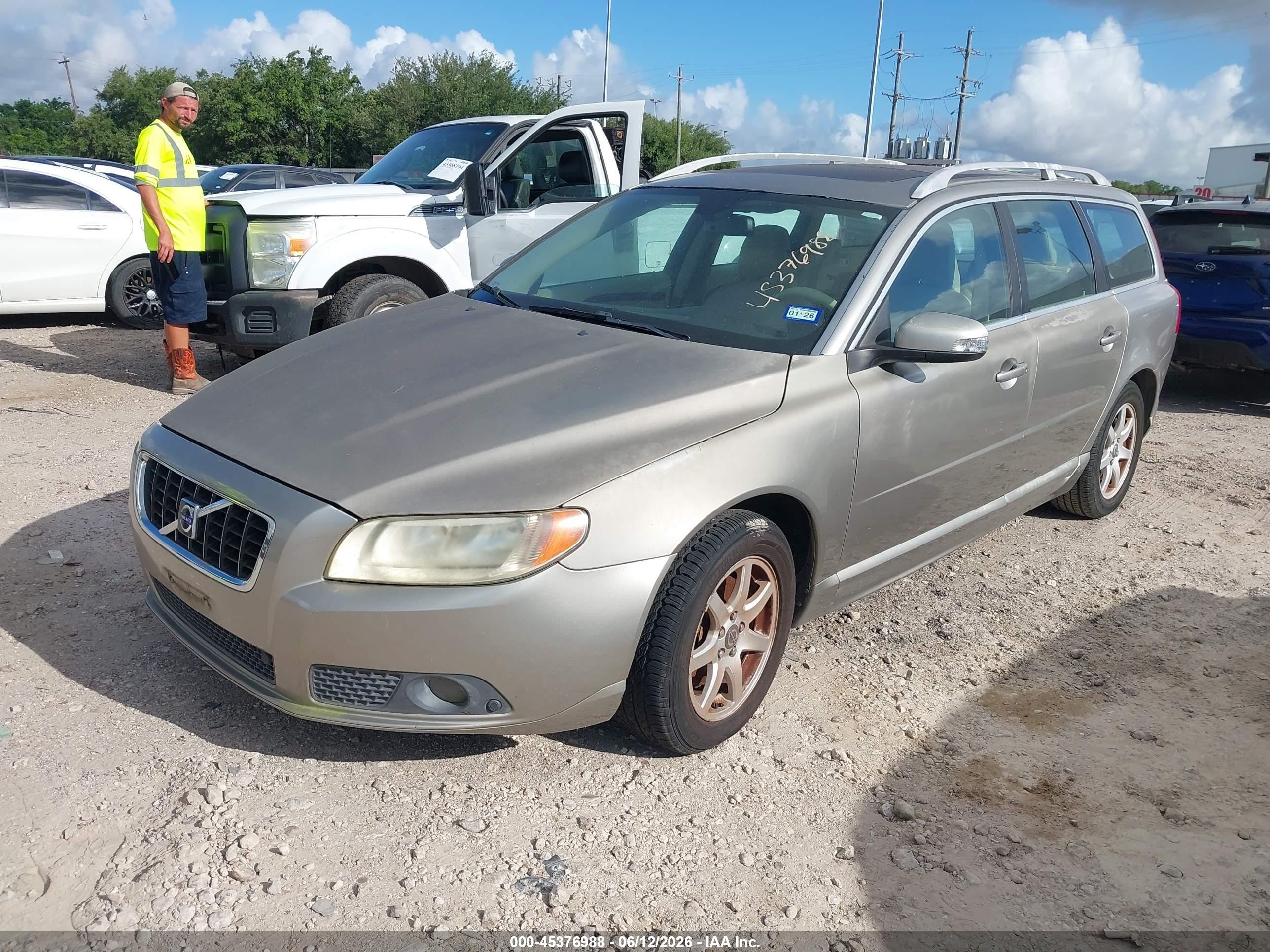 2008 Volvo V70 3.2 Brown vin: YV1BW982381013228