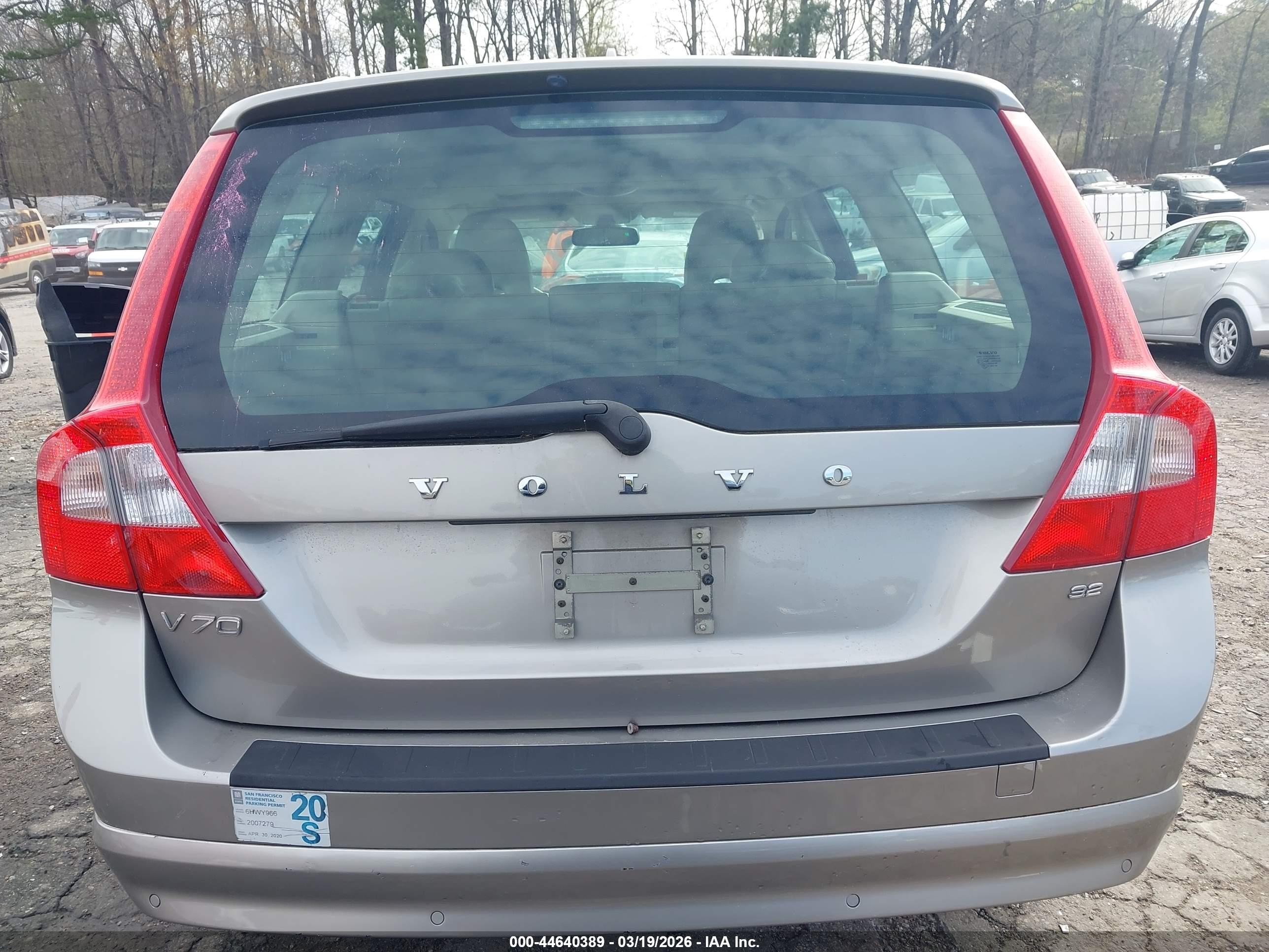 2008 Volvo V70 3.2 Tan vin: YV1BW982481012203