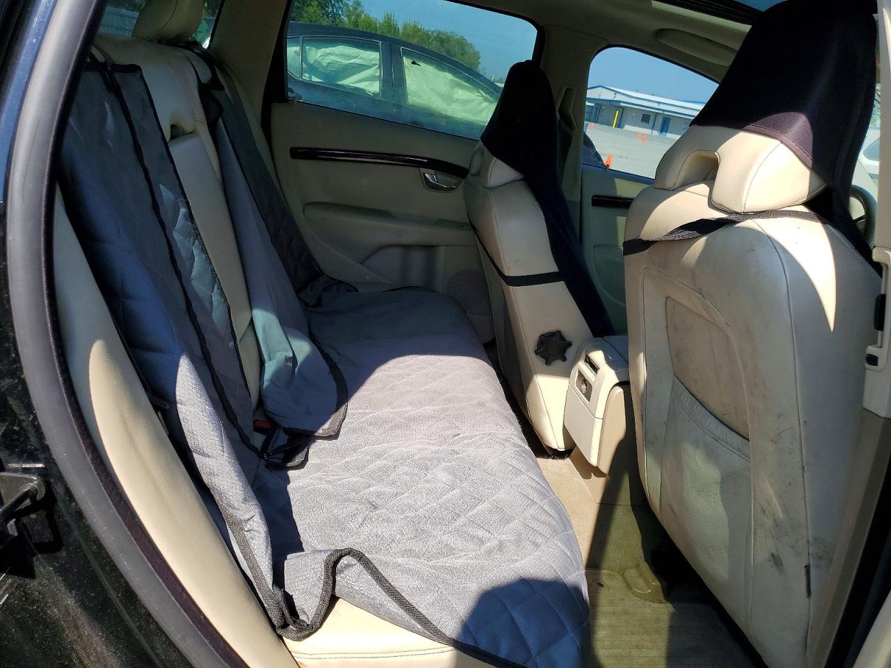 2008 Volvo V70 3.2 Black vin: YV1BW982881044748