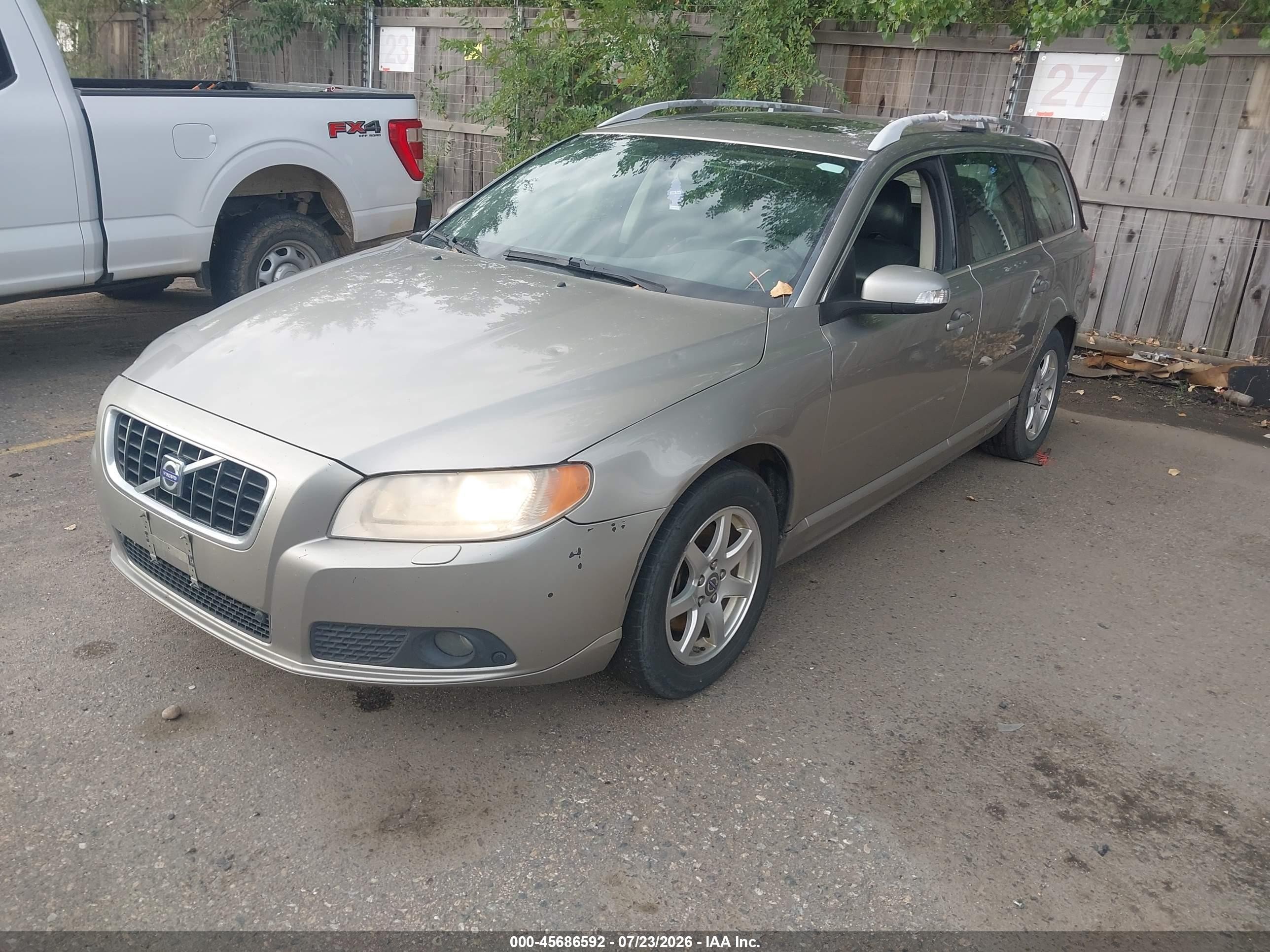 2008 Volvo V70 3.2 Золотой vin: YV1BW982X81003327