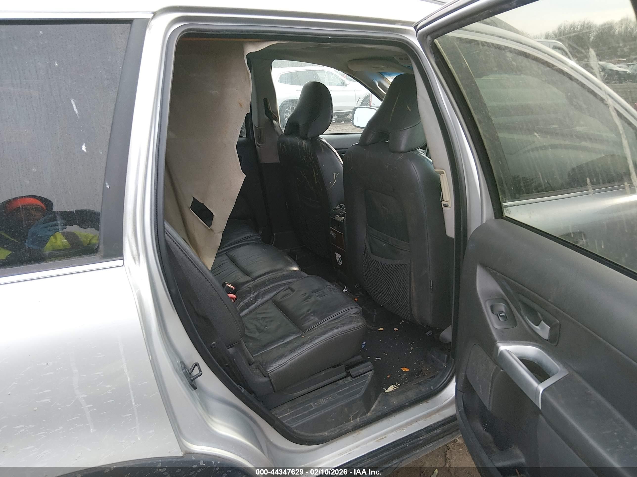 2005 Volvo Xc90 2.5t Awd Серебряный vin: YV1CM592751182908