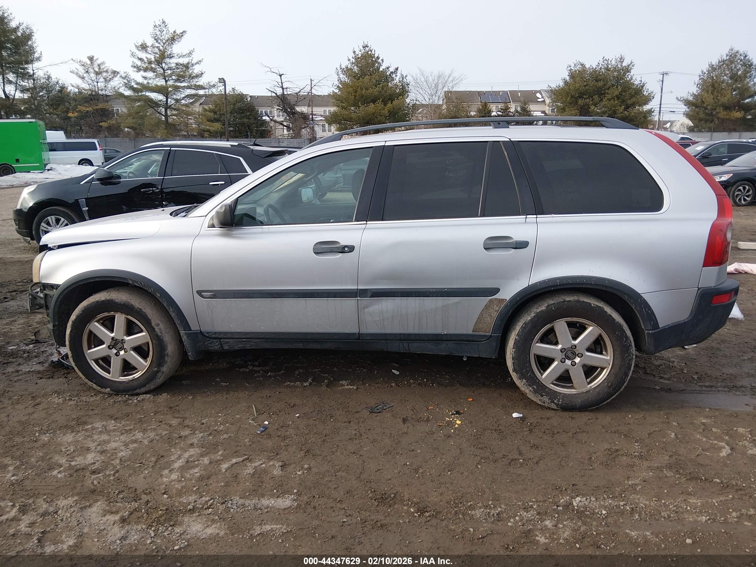 2005 Volvo Xc90 2.5t Awd Серебряный vin: YV1CM592751182908