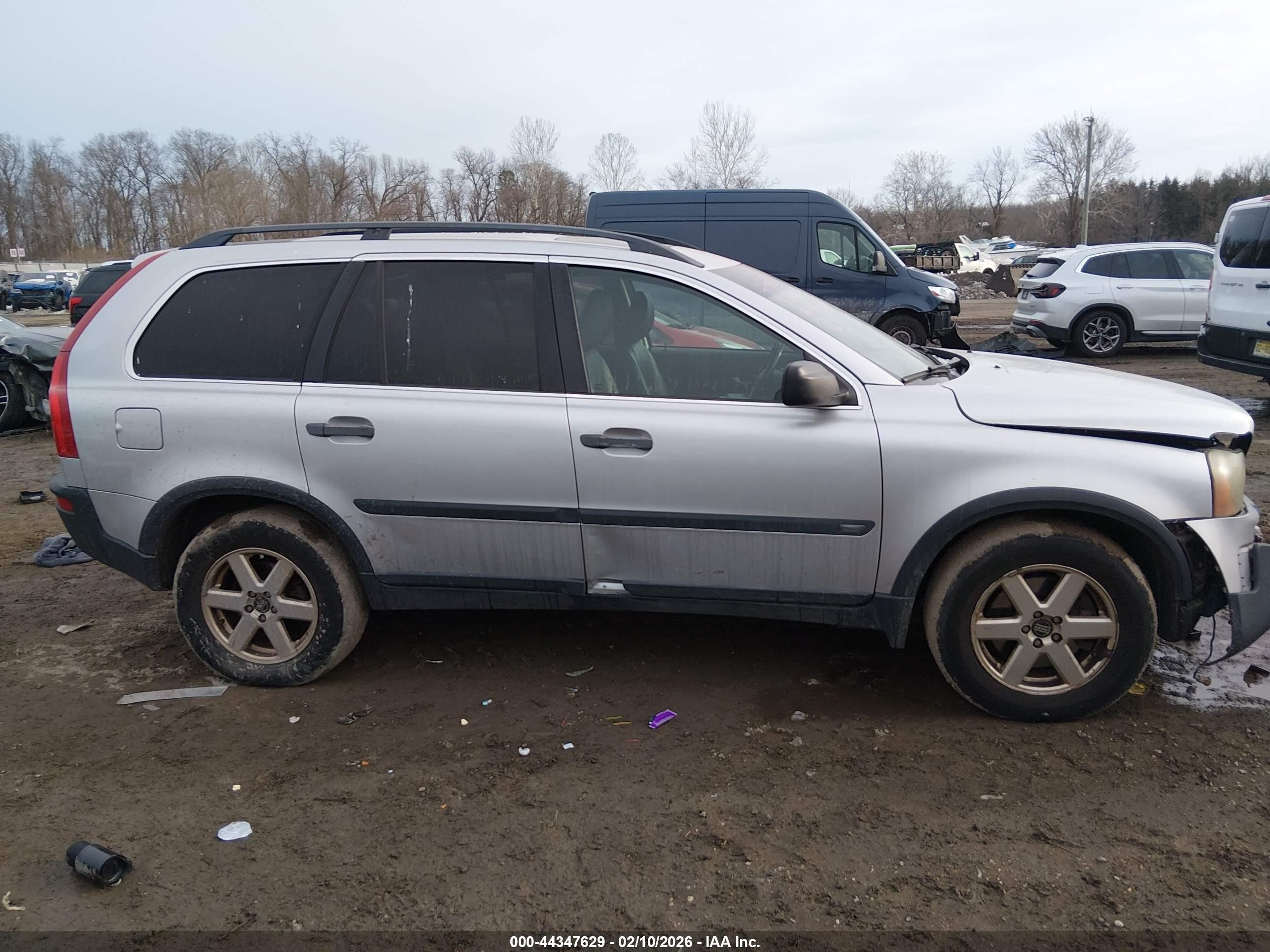 2005 Volvo Xc90 2.5t Awd Серебряный vin: YV1CM592751182908