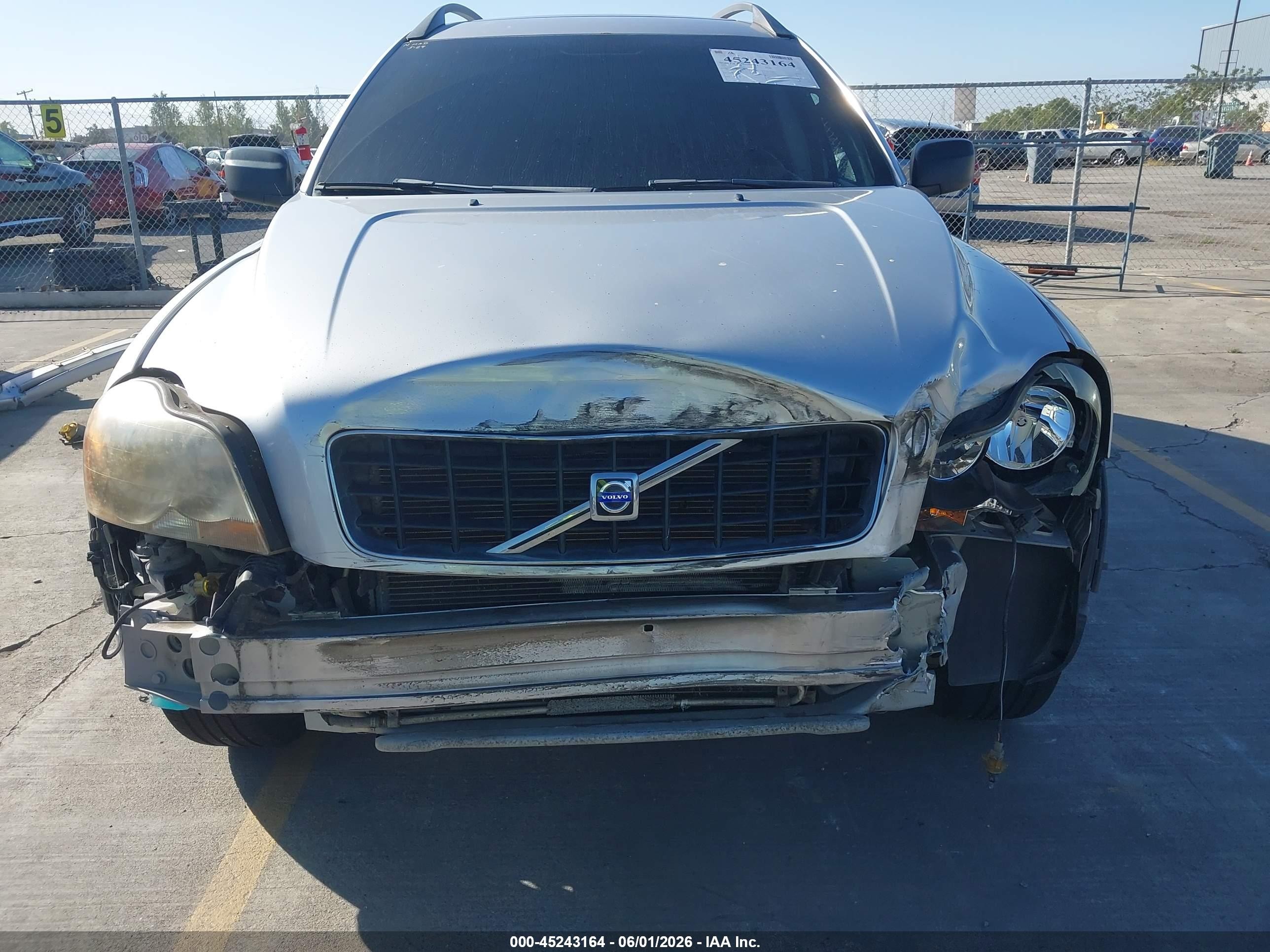 2005 Volvo Xc90 2.5t Серебряный vin: YV1CY592151143414