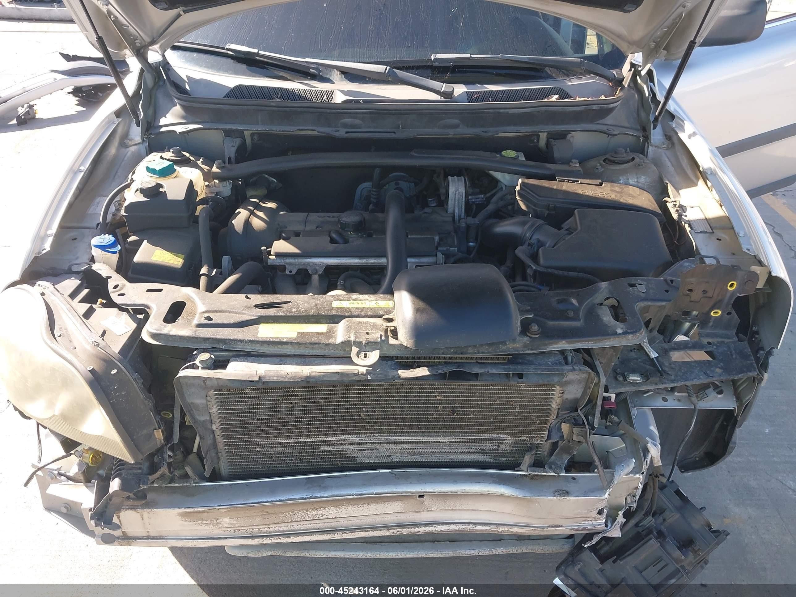 2005 Volvo Xc90 2.5t Серебряный vin: YV1CY592151143414