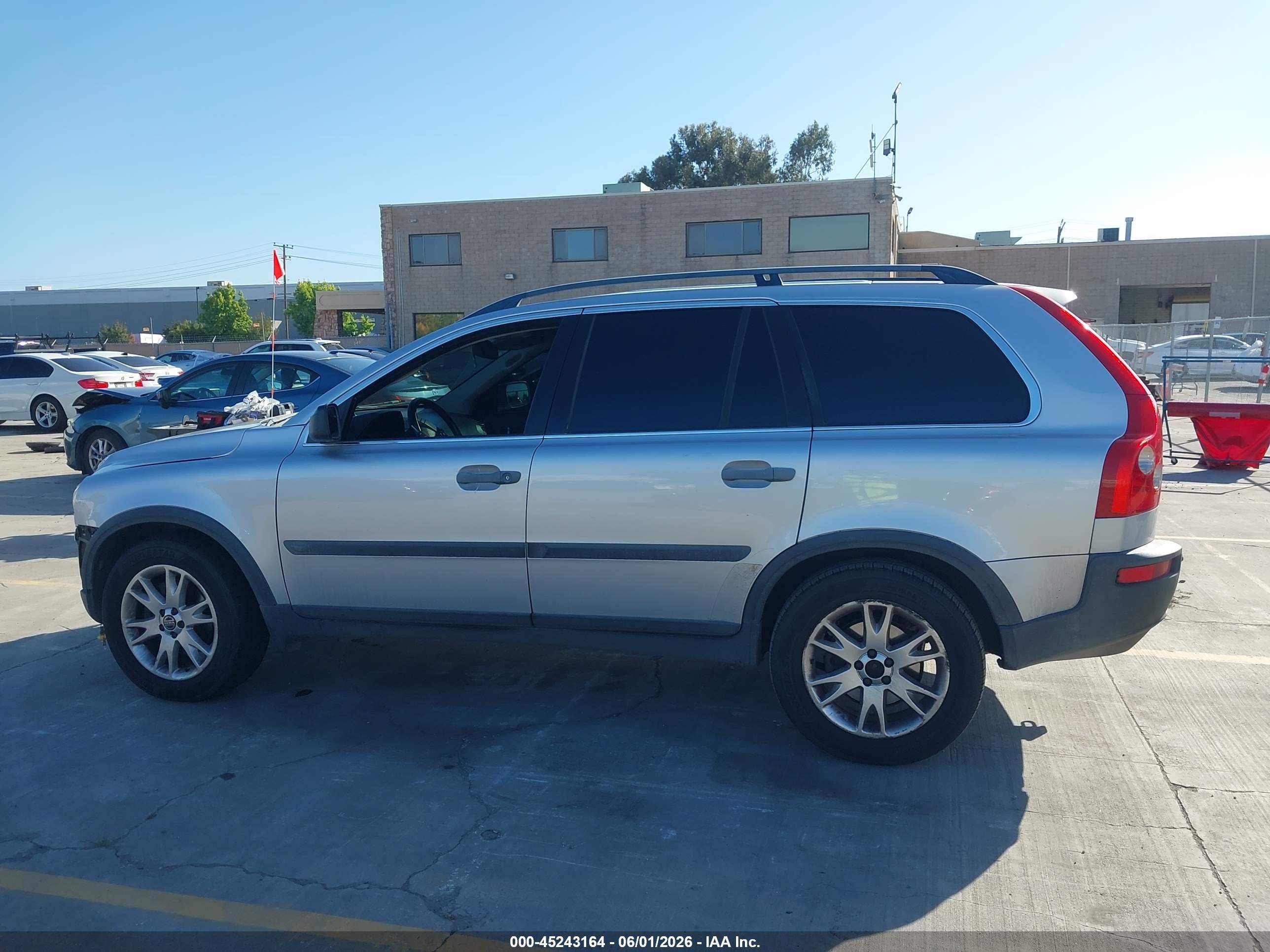 2005 Volvo Xc90 2.5t Серебряный vin: YV1CY592151143414