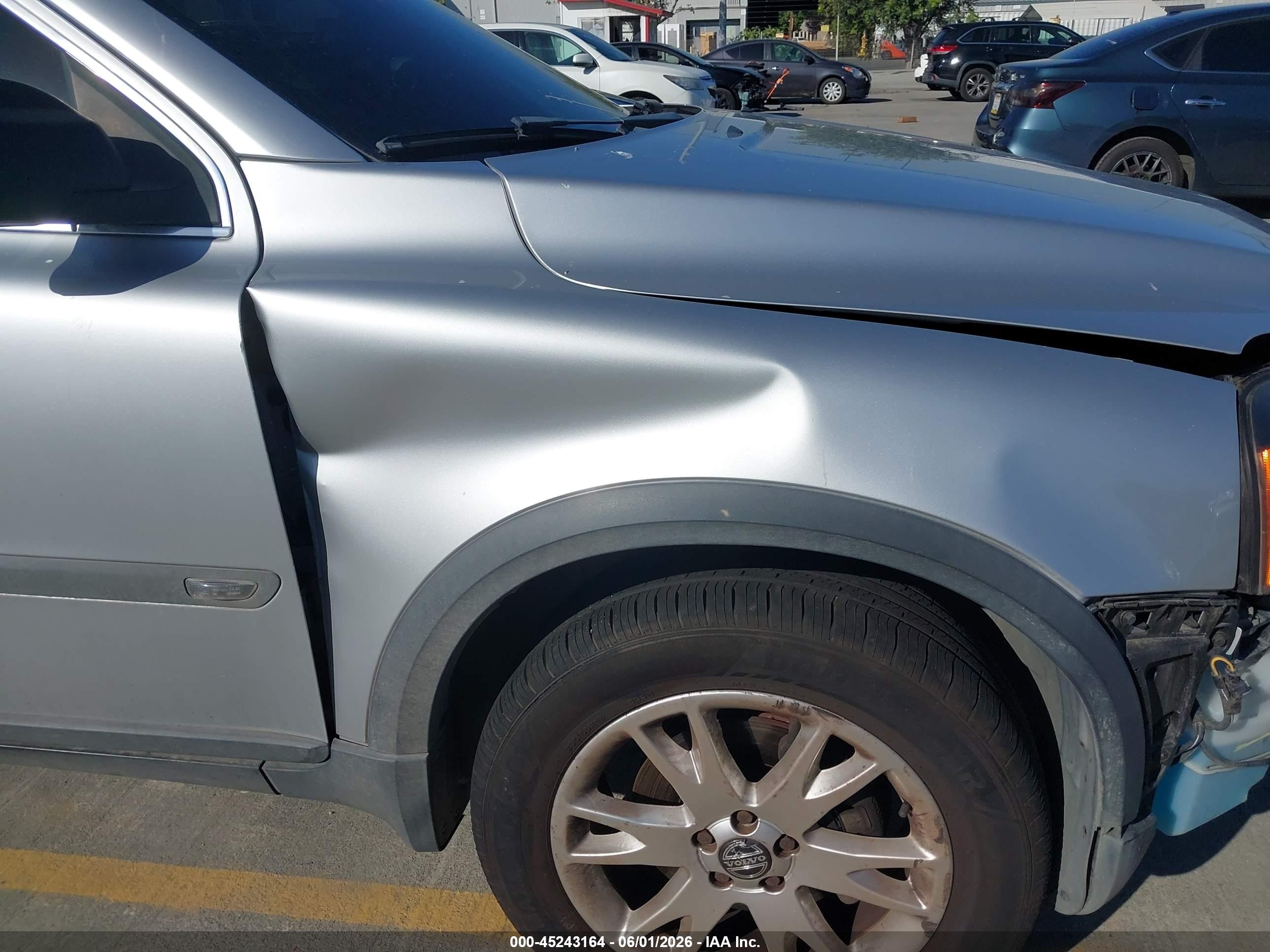 2005 Volvo Xc90 2.5t Серебряный vin: YV1CY592151143414