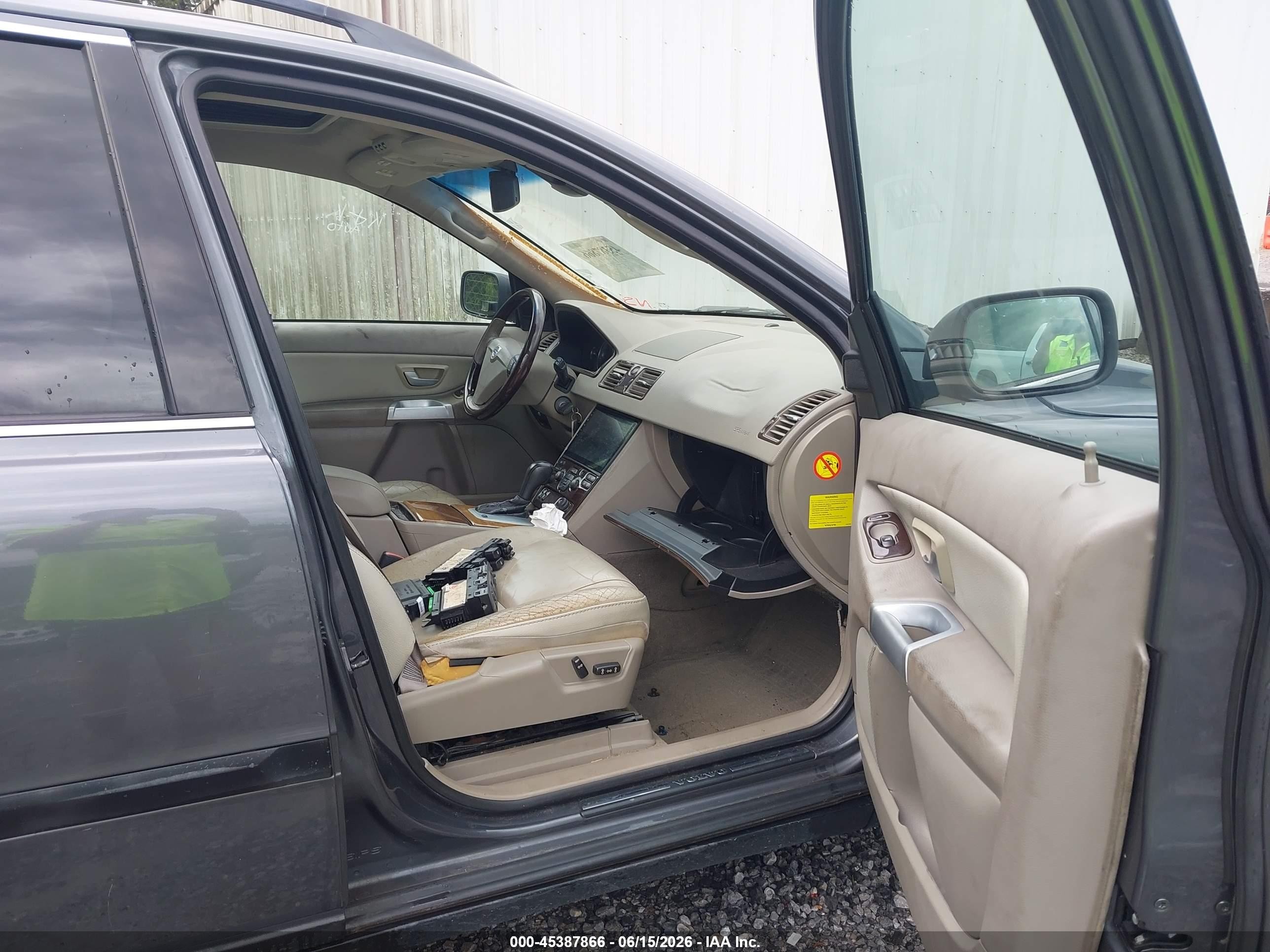 2005 Volvo Xc90 2.5t Синий vin: YV1CY592X51146702