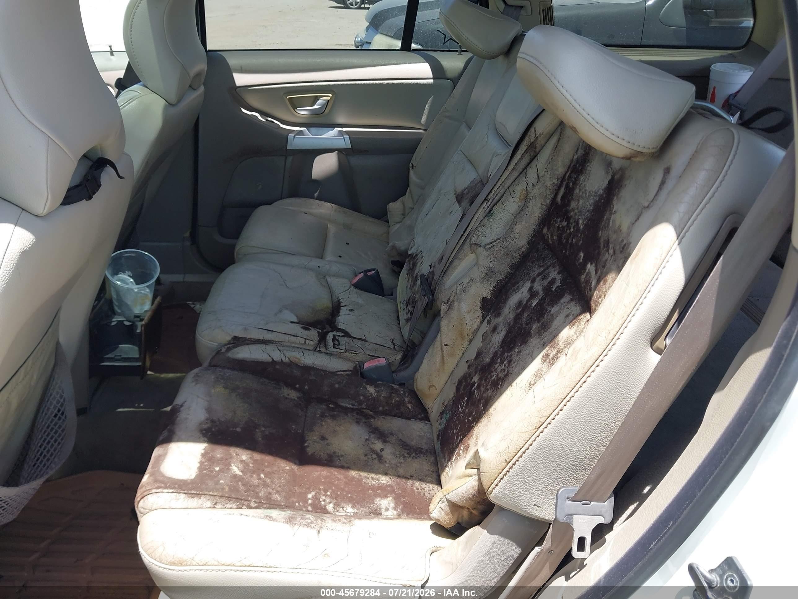 2004 Volvo Xc90 2.5t White vin: YV1CY59H541047661