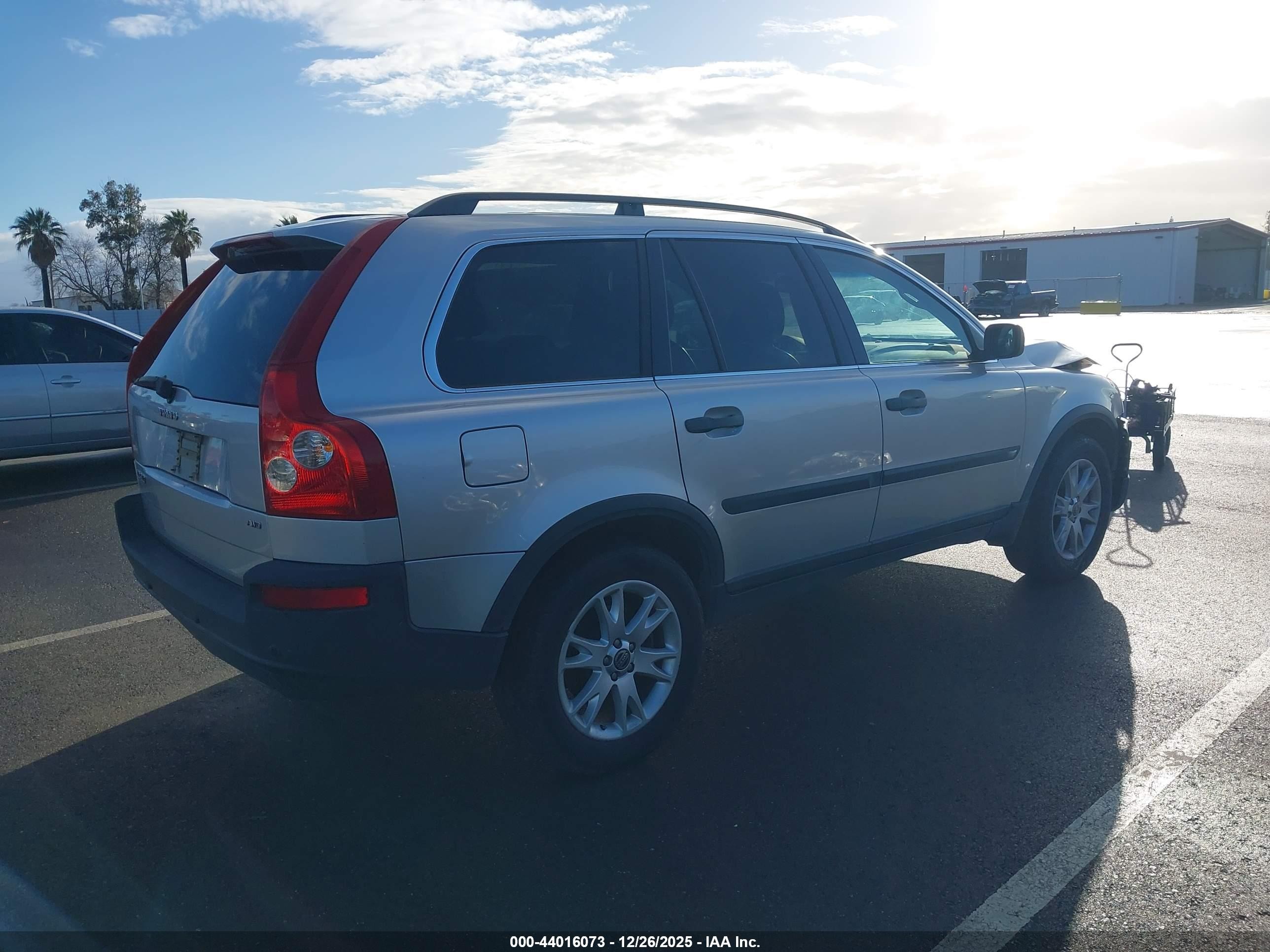 2005 Volvo Xc90 2.5t Awd Silver vin: YV1CZ592151208954
