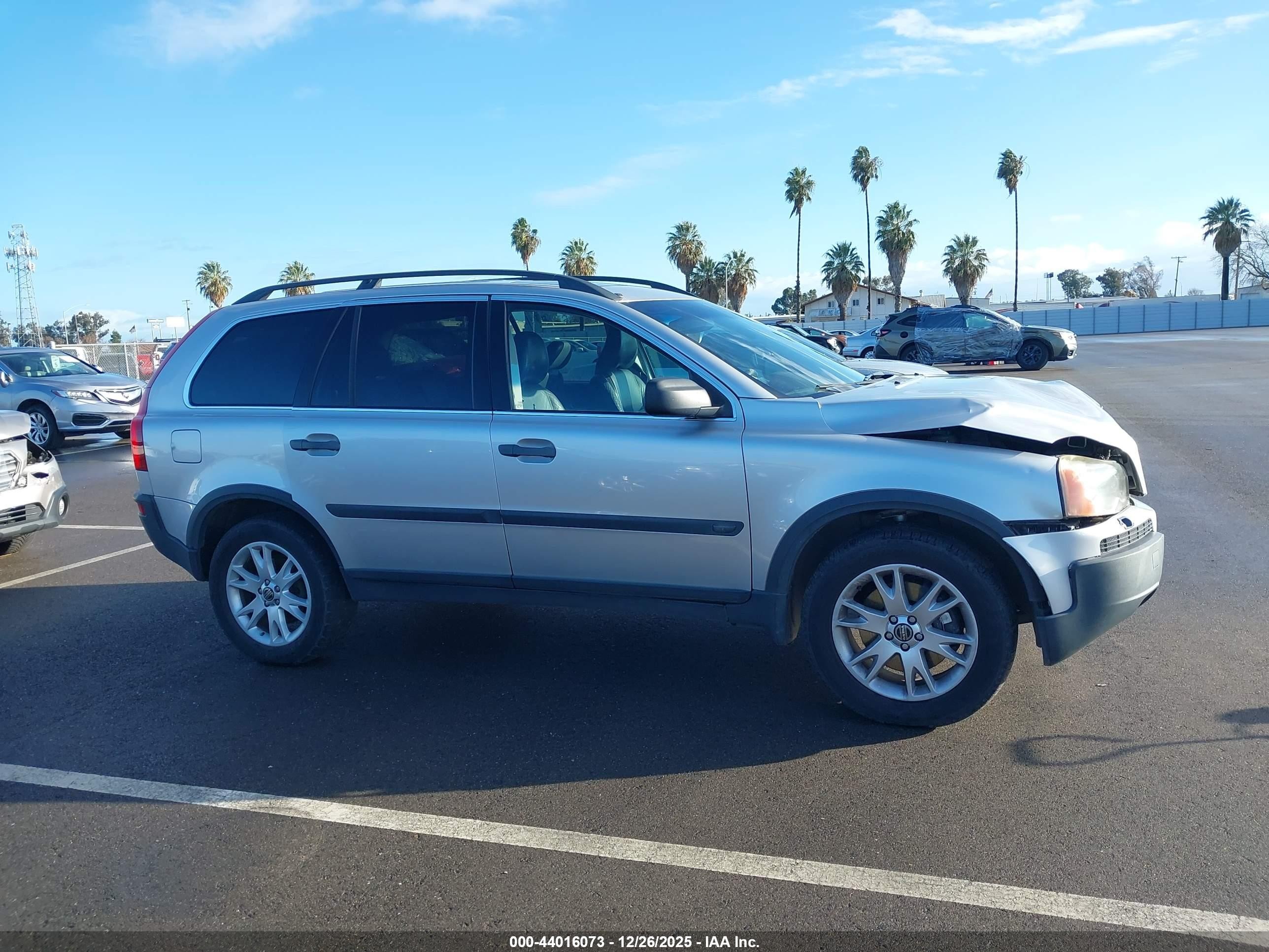 2005 Volvo Xc90 2.5t Awd Silver vin: YV1CZ592151208954