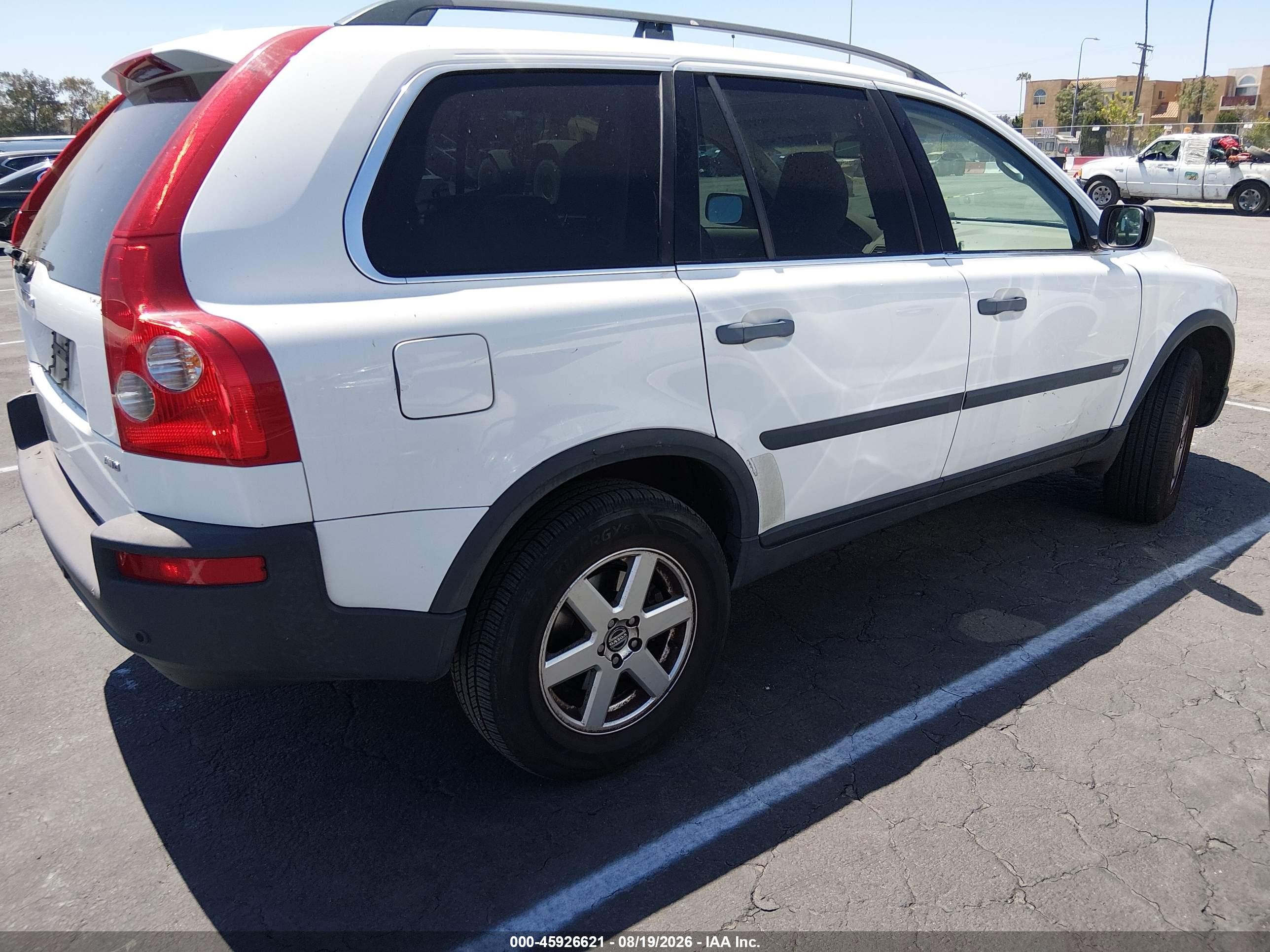 2005 Volvo Xc90 2.5t Awd White vin: YV1CZ592651189592
