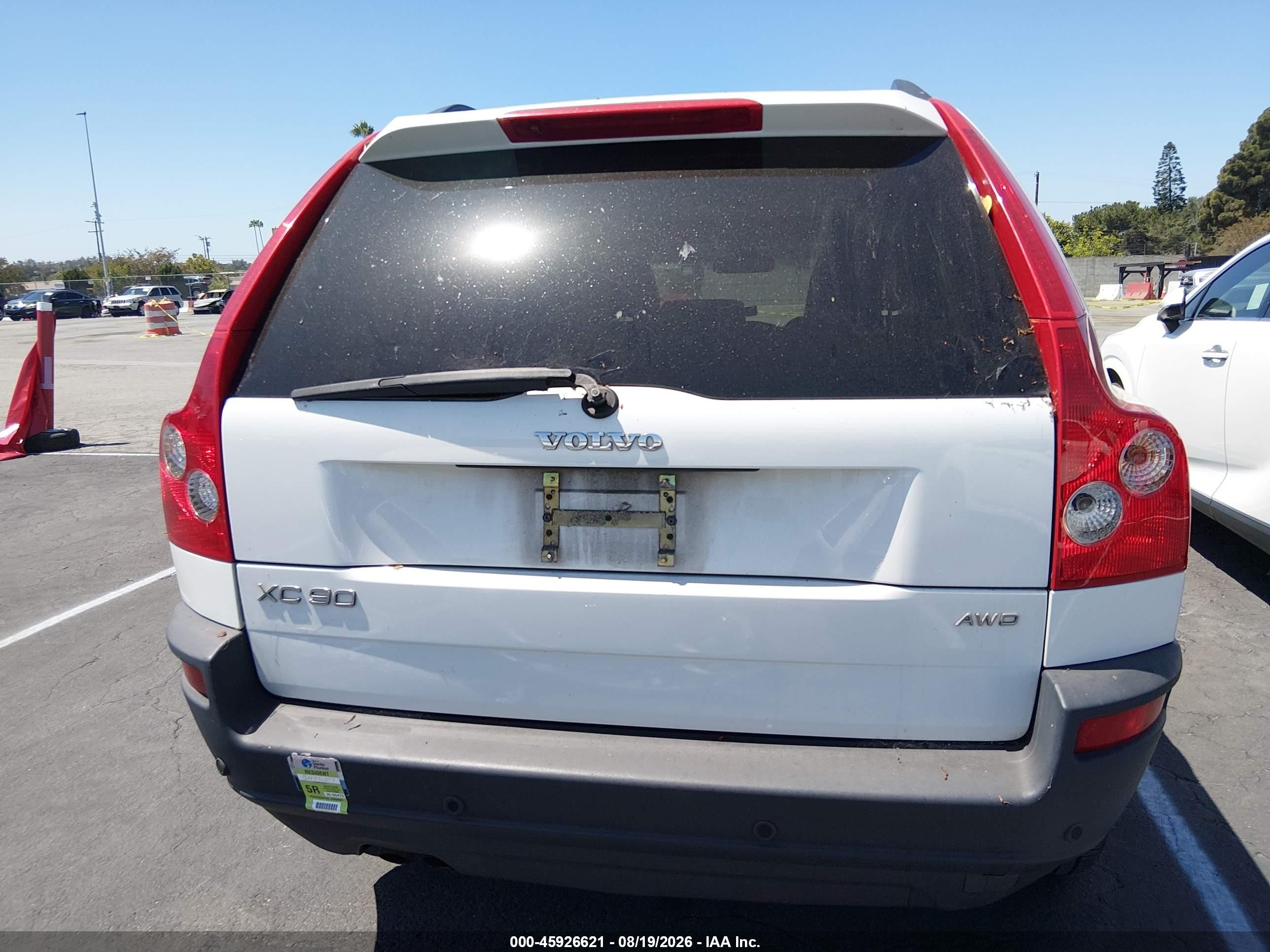 2005 Volvo Xc90 2.5t Awd White vin: YV1CZ592651189592