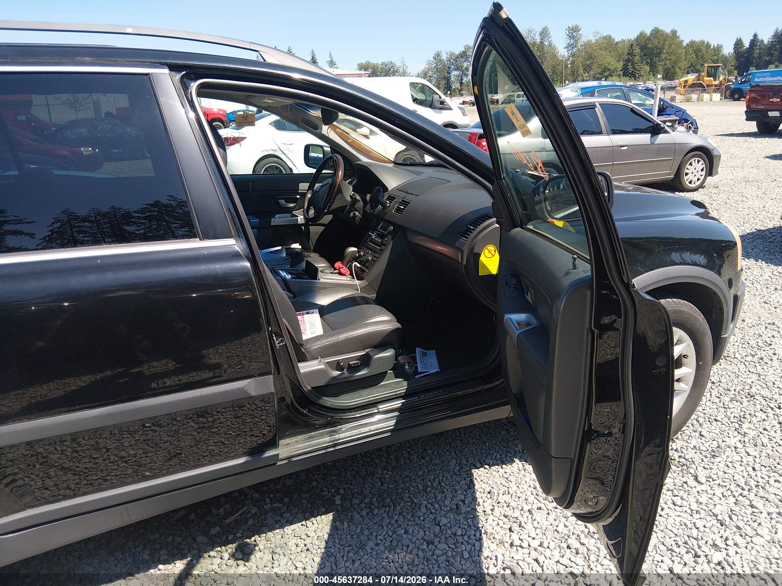 2004 Volvo Xc90 2.5t Awd Black vin: YV1CZ59H141057987