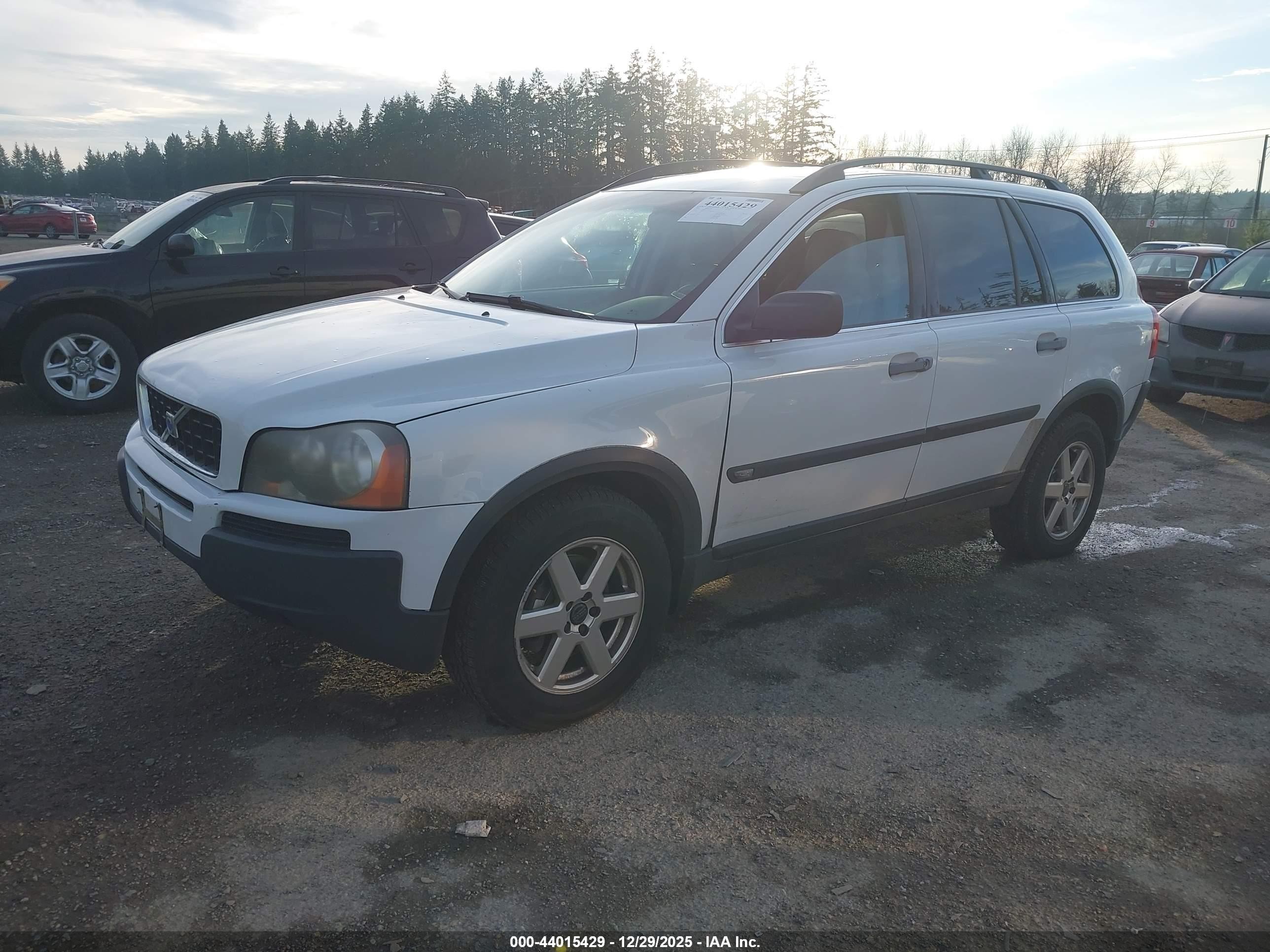 2004 Volvo Xc90 2.5t Awd White vin: YV1CZ59H141072487