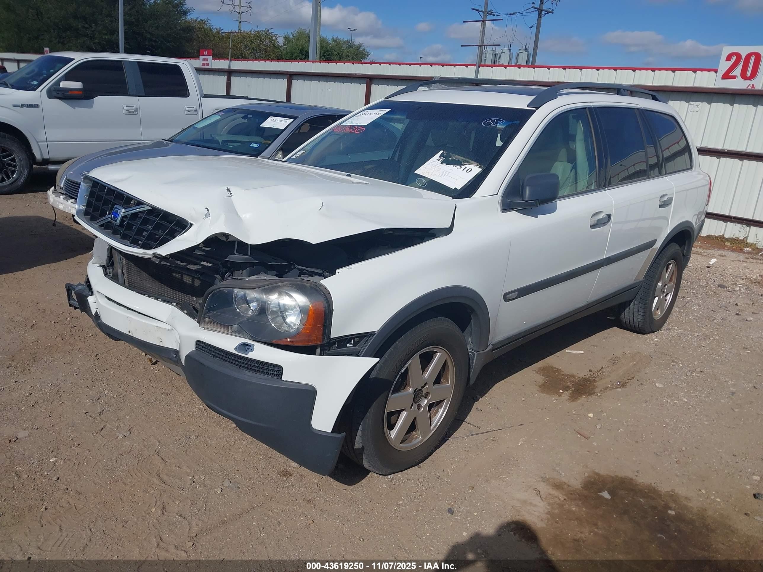 2004 Volvo Xc90 2.5t Awd Белый vin: YV1CZ59H441084214