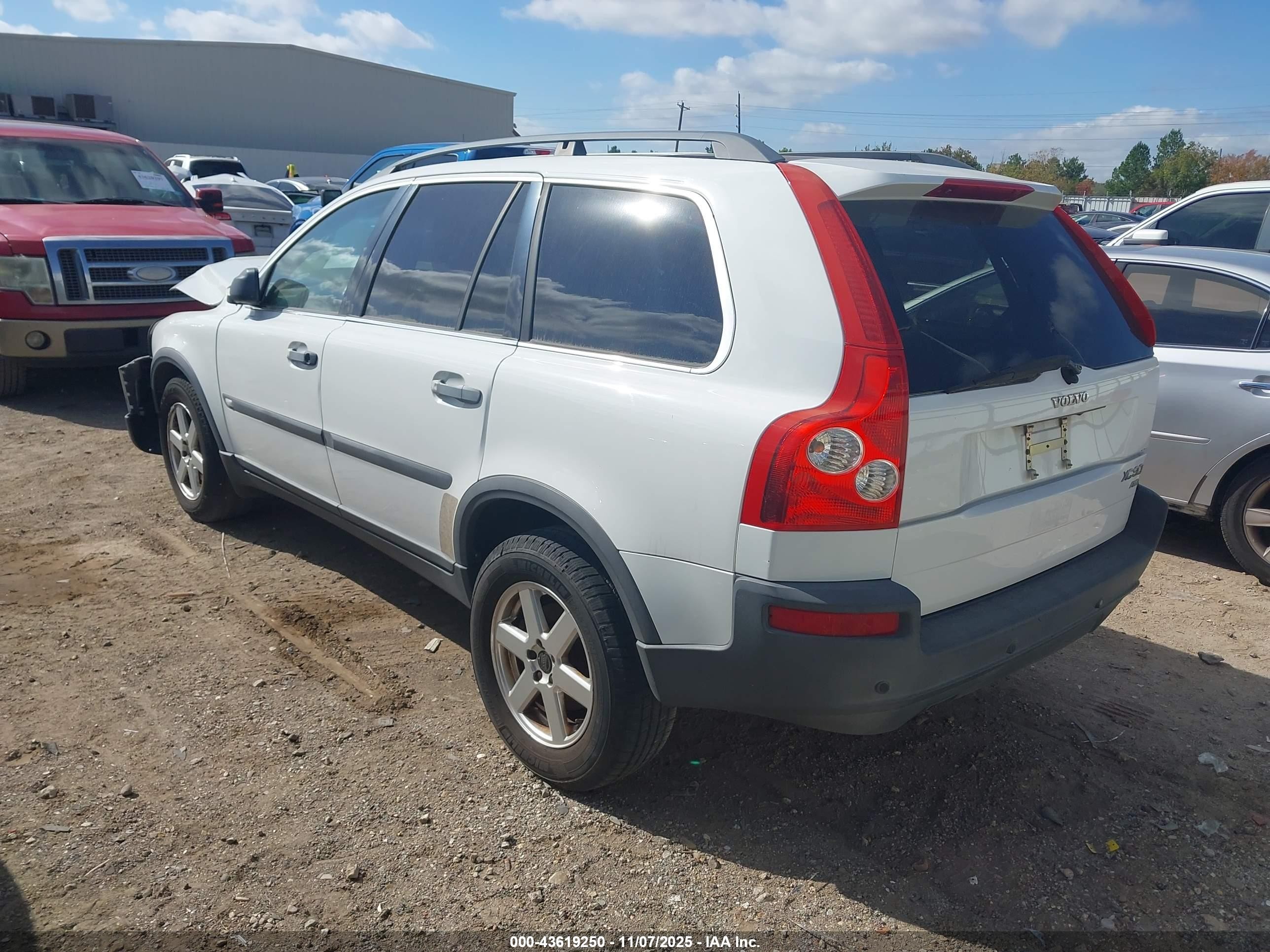 2004 Volvo Xc90 2.5t Awd Белый vin: YV1CZ59H441084214