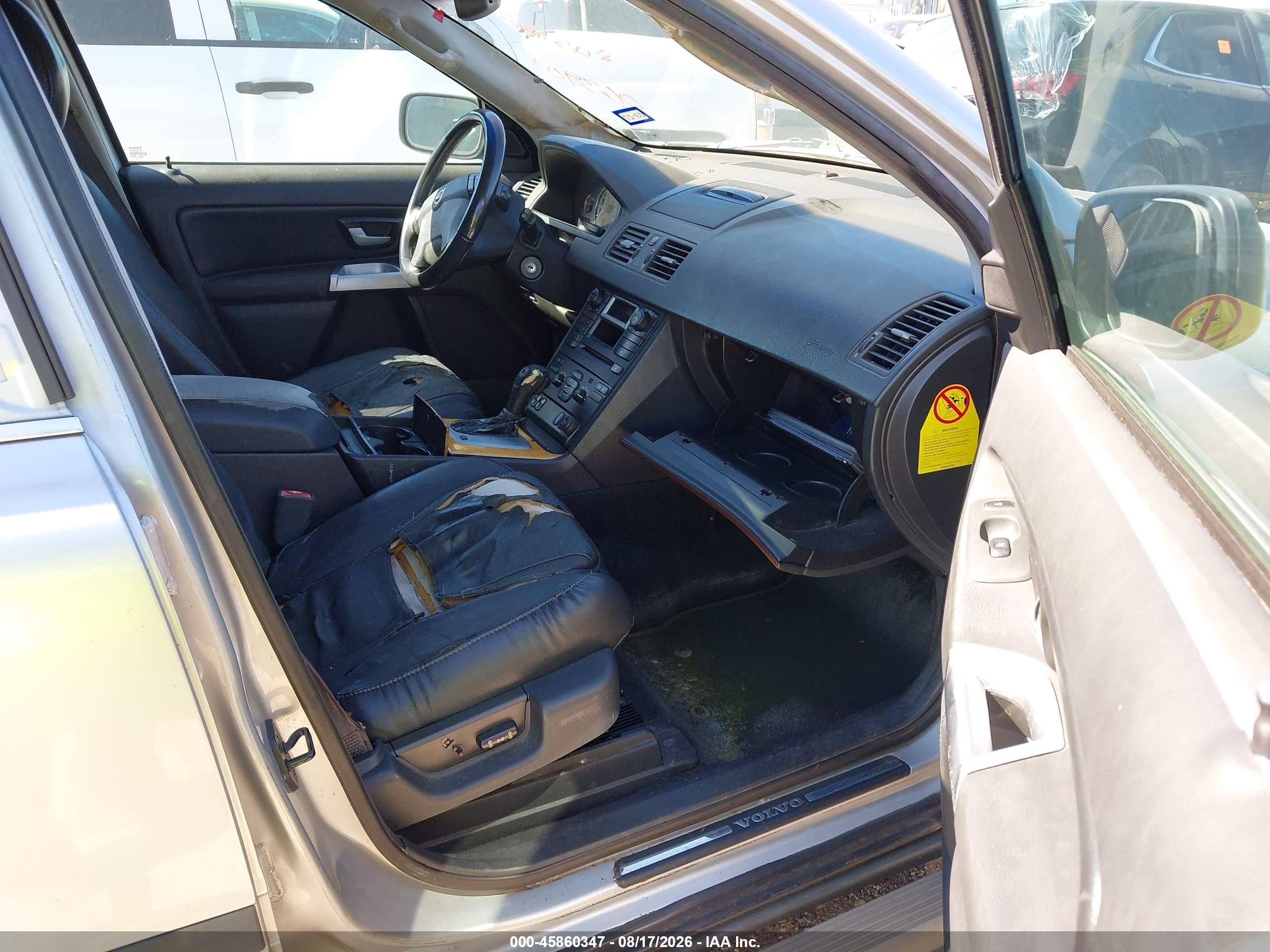 2004 Volvo Xc90 2.5t Awd Silver vin: YV1CZ59H641063901