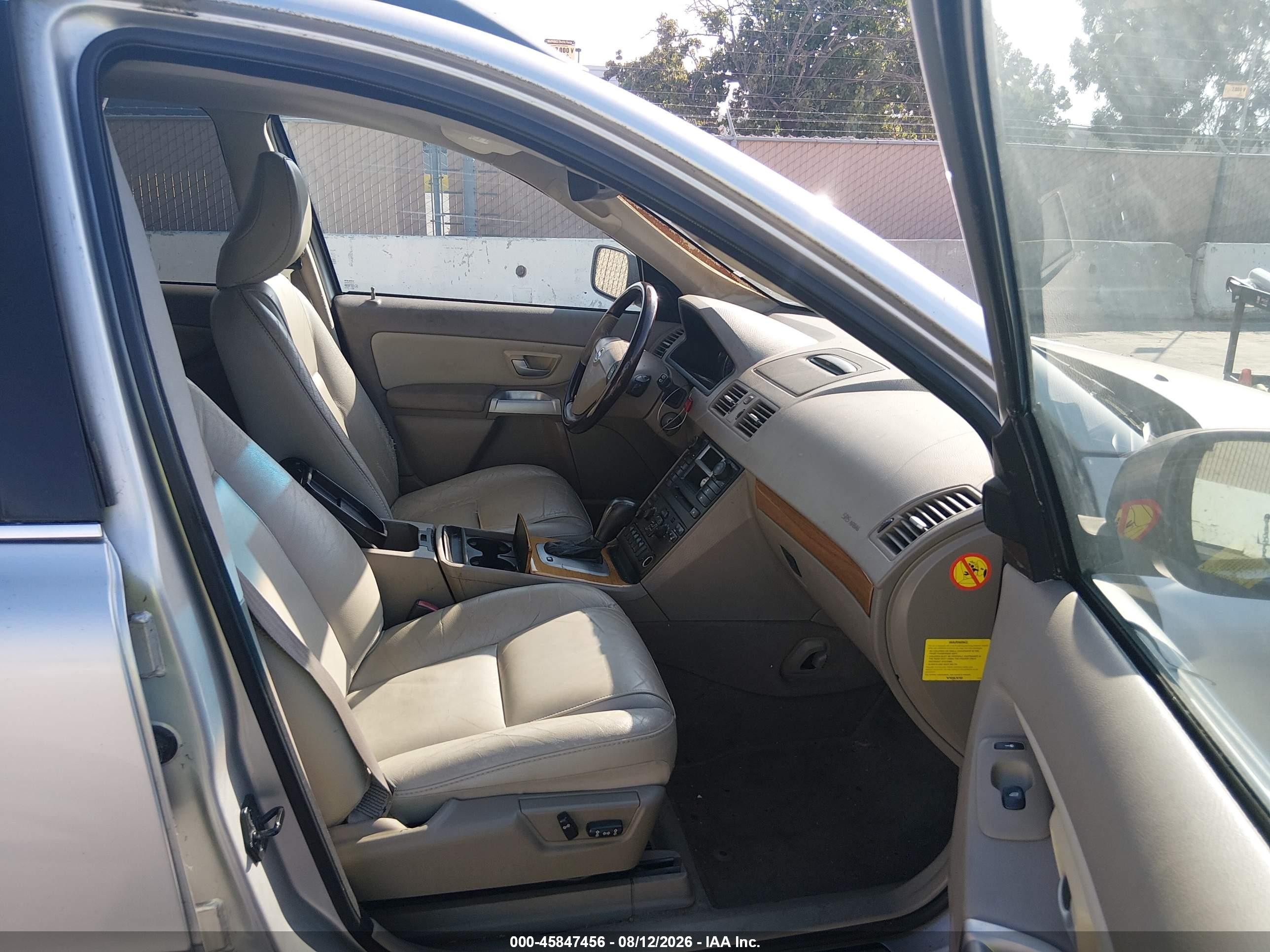 2005 Volvo Xc90 T6 Серебряный vin: YV1CZ852651195593