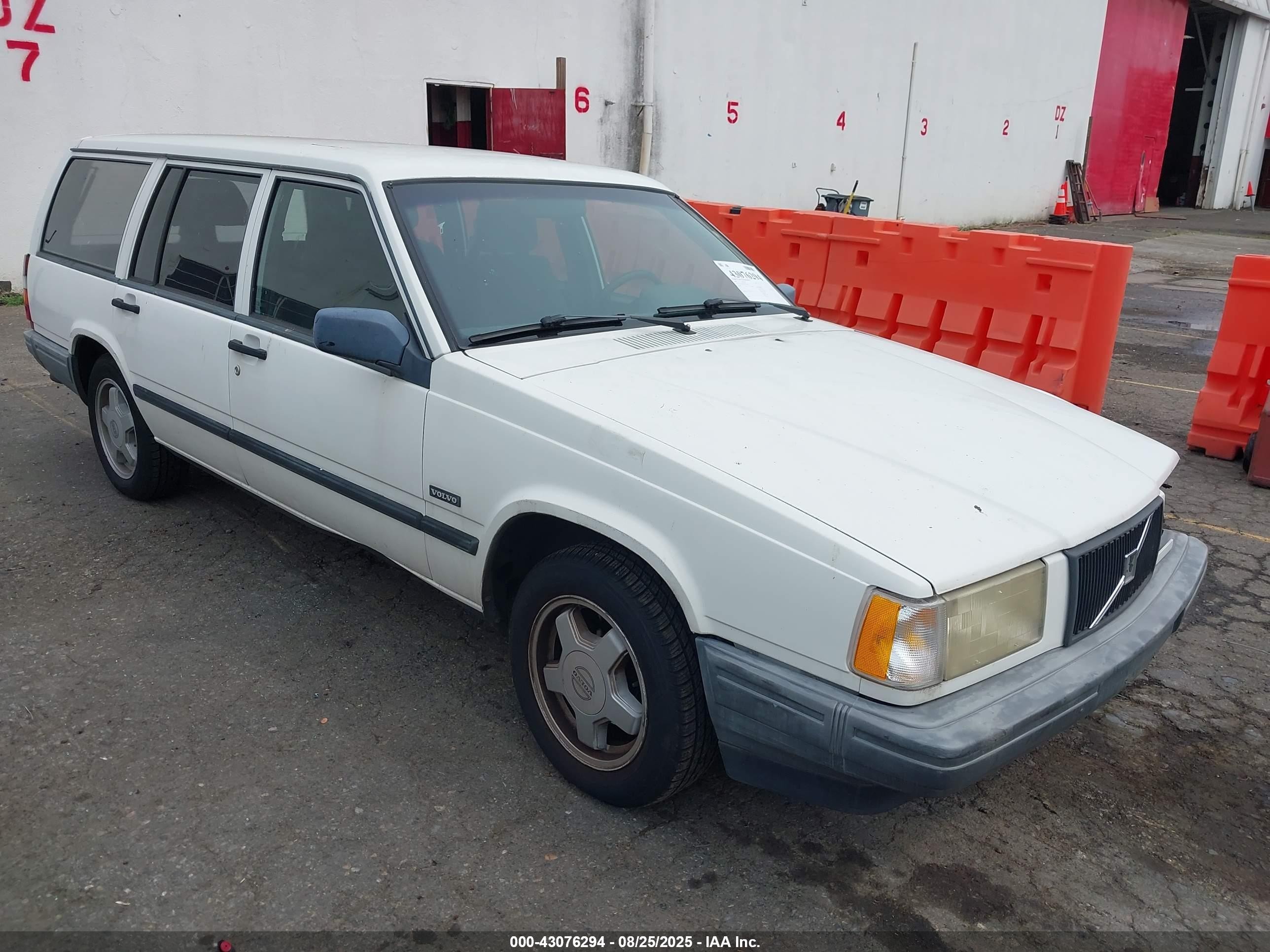 1991 Volvo 740 Se White vin: YV1FA8754M2336309