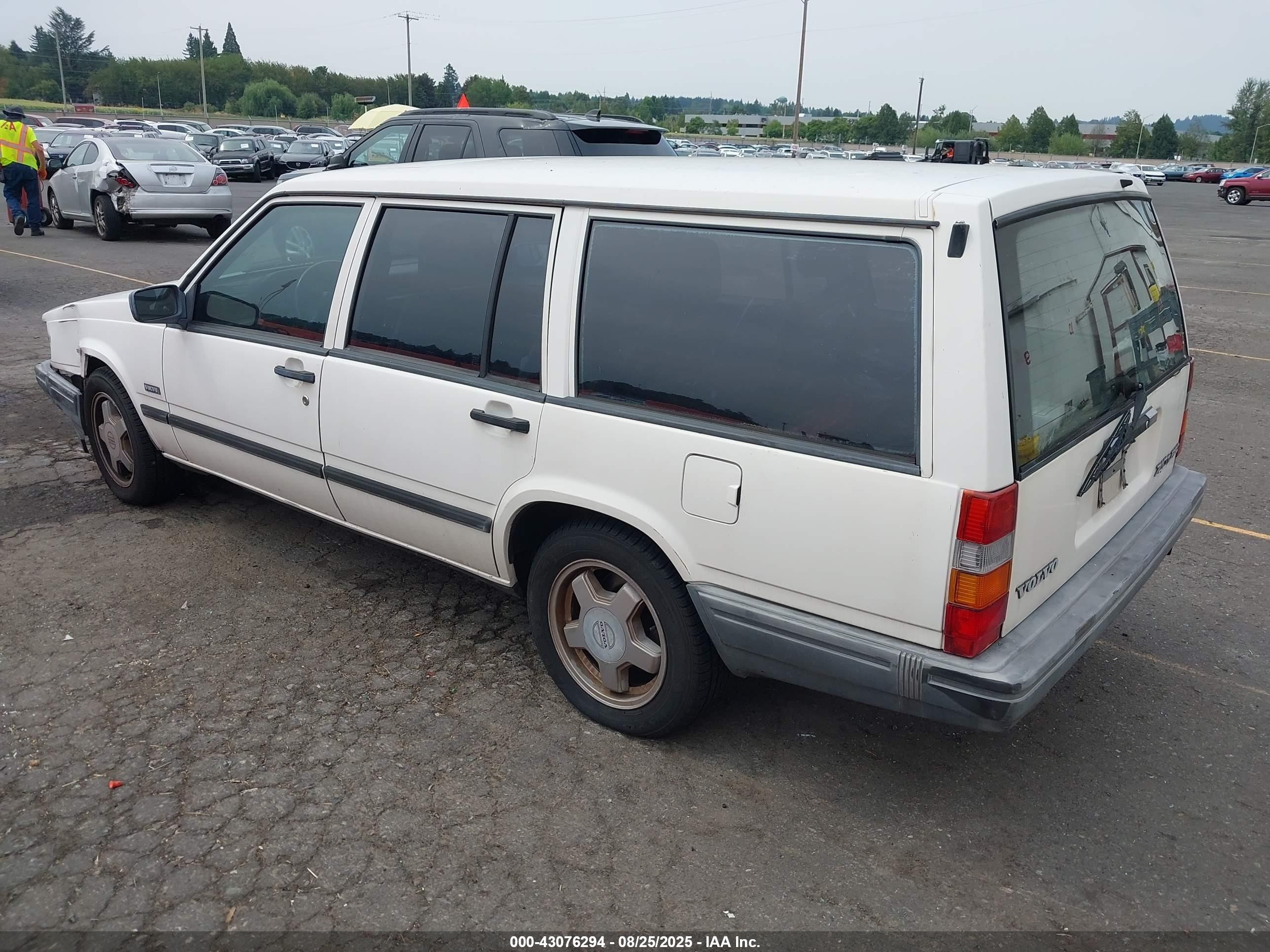 1991 Volvo 740 Se White vin: YV1FA8754M2336309