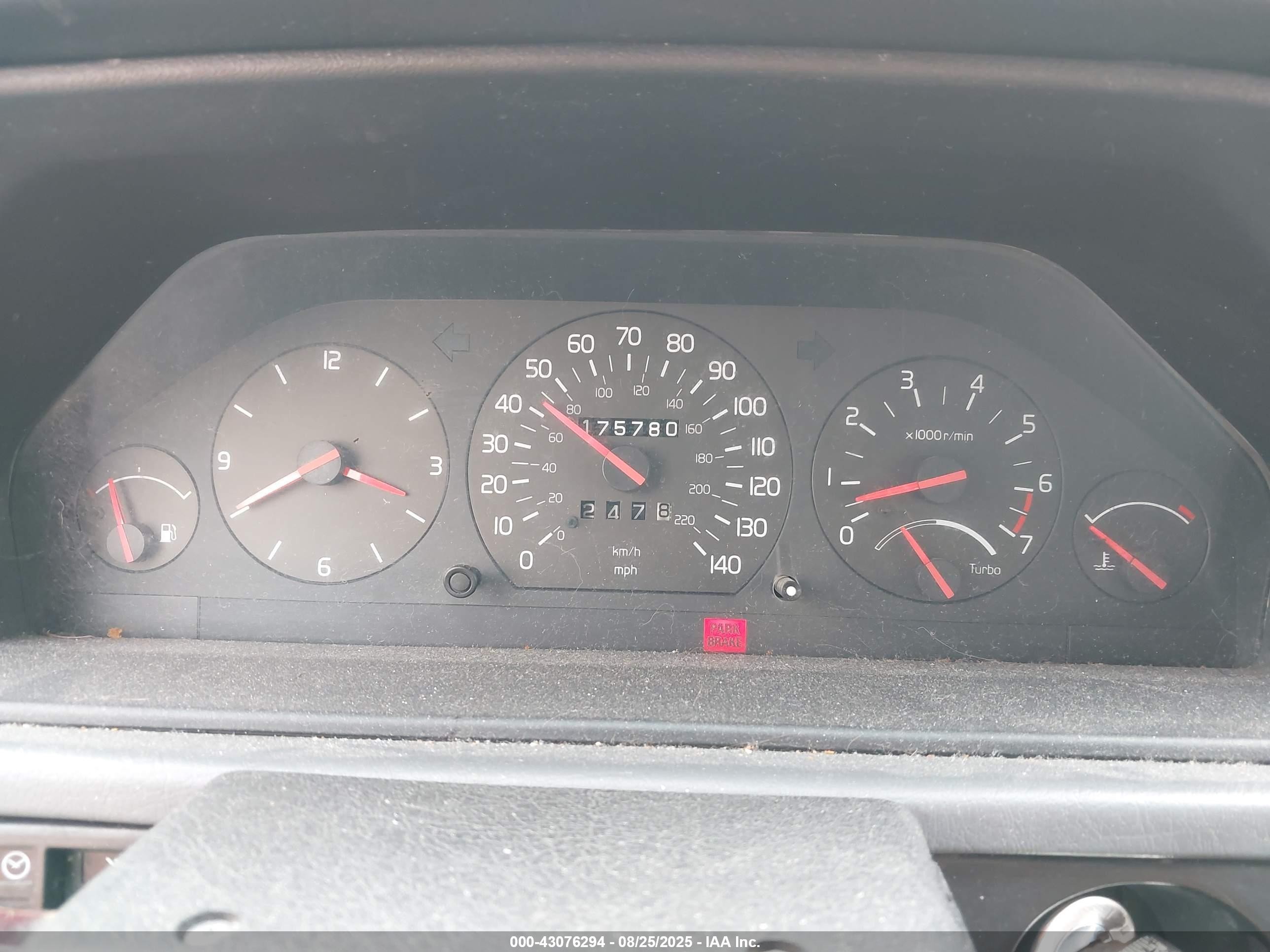 1991 Volvo 740 Se White vin: YV1FA8754M2336309