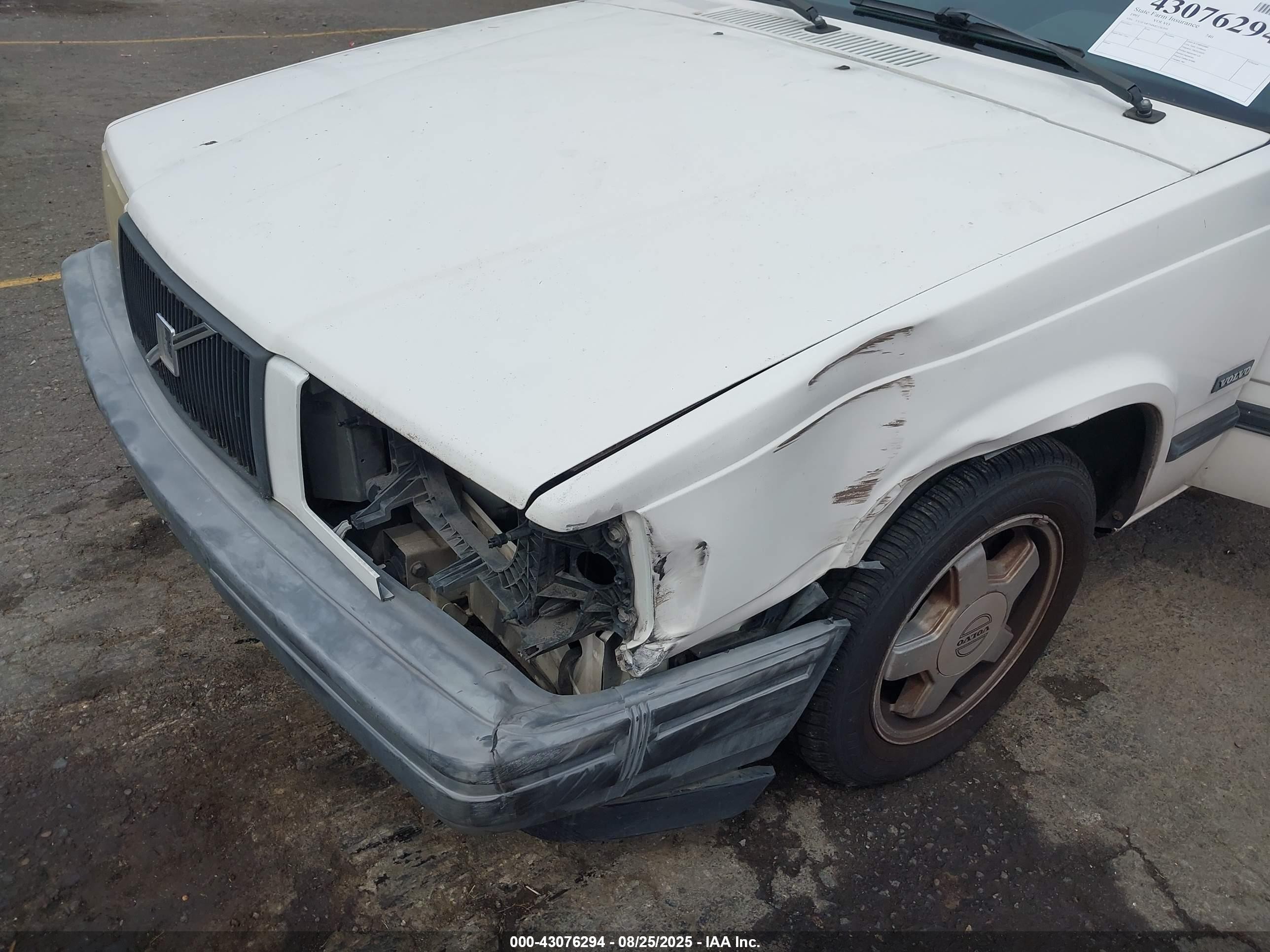 1991 Volvo 740 Se White vin: YV1FA8754M2336309