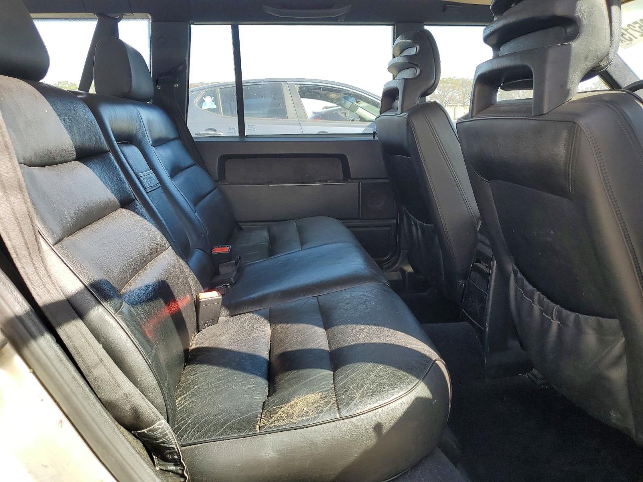 1991 Volvo 740 Base Серебряный vin: YV1FA8756M2322802