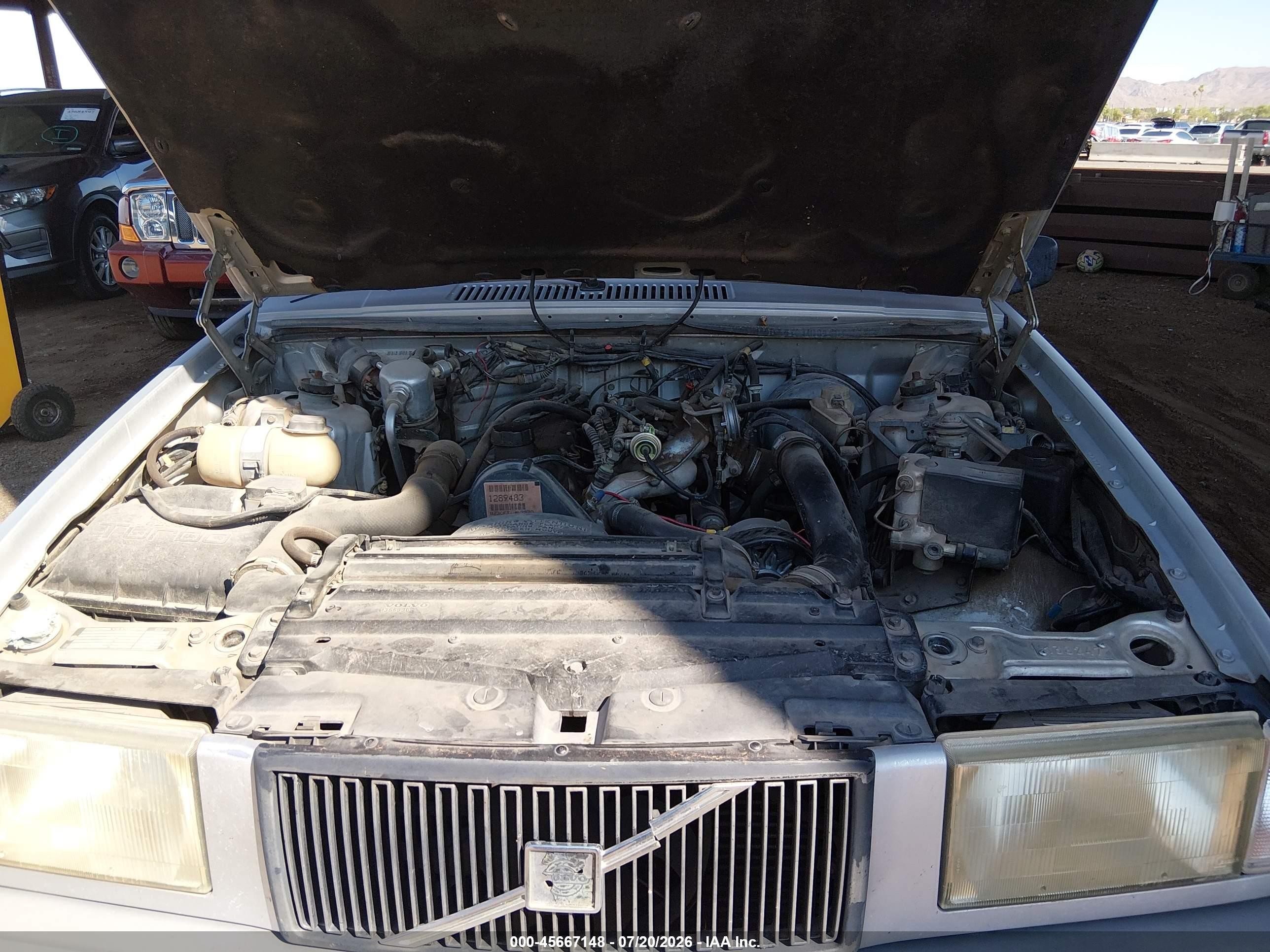 1991 Volvo 740 Se Silver vin: YV1FA8756M2327434
