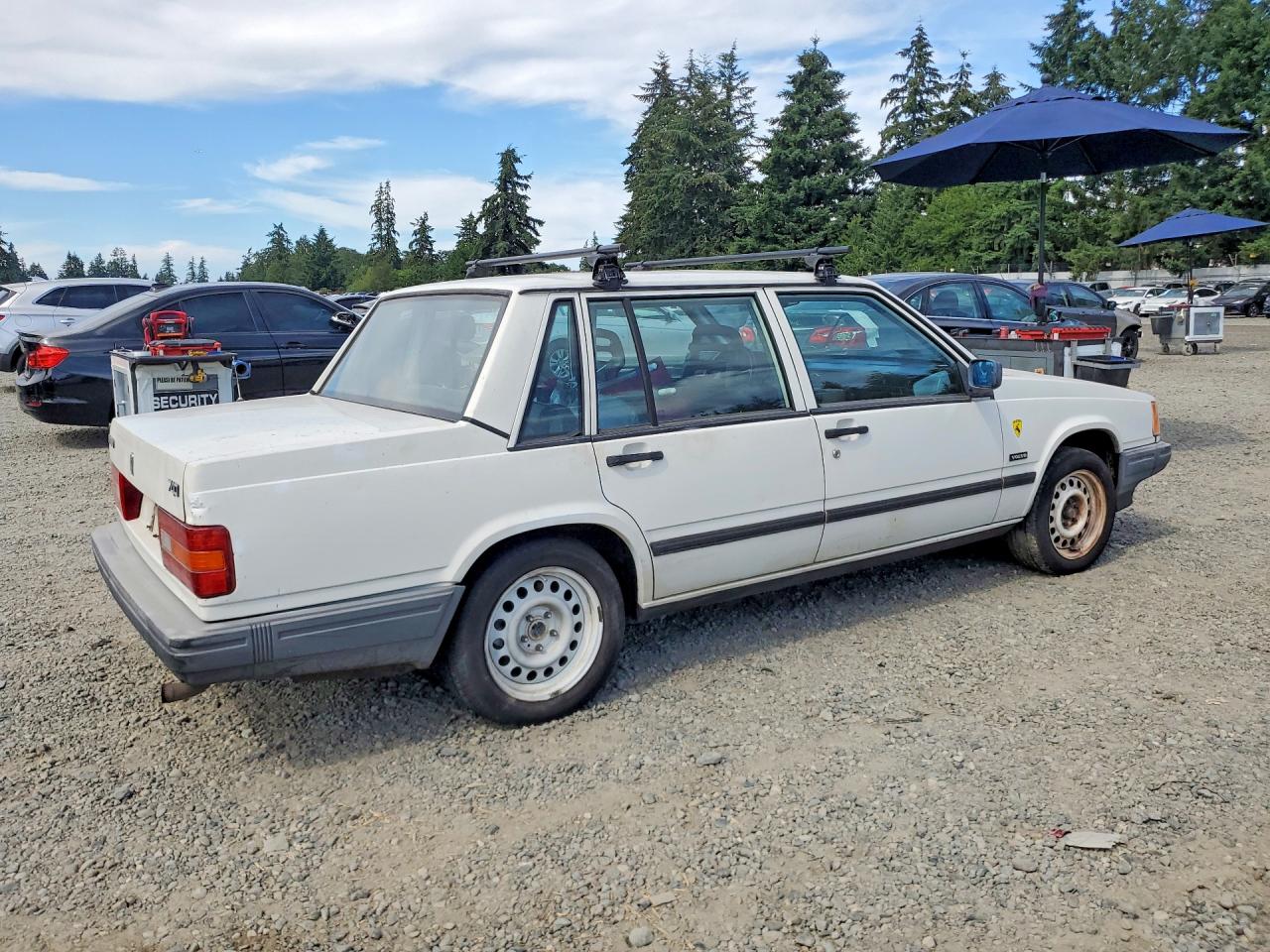1991 Volvo 740 White vin: YV1FA8846M2510323