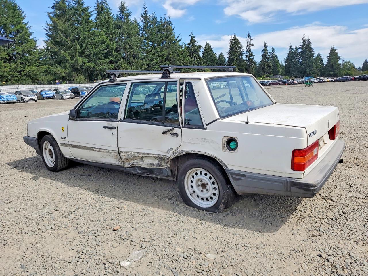 1991 Volvo 740 White vin: YV1FA8846M2510323