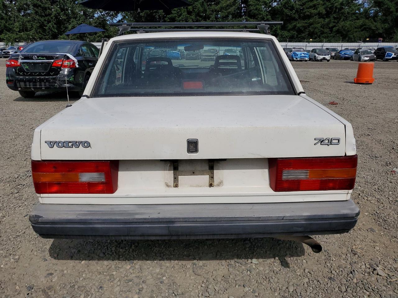 1991 Volvo 740 White vin: YV1FA8846M2510323