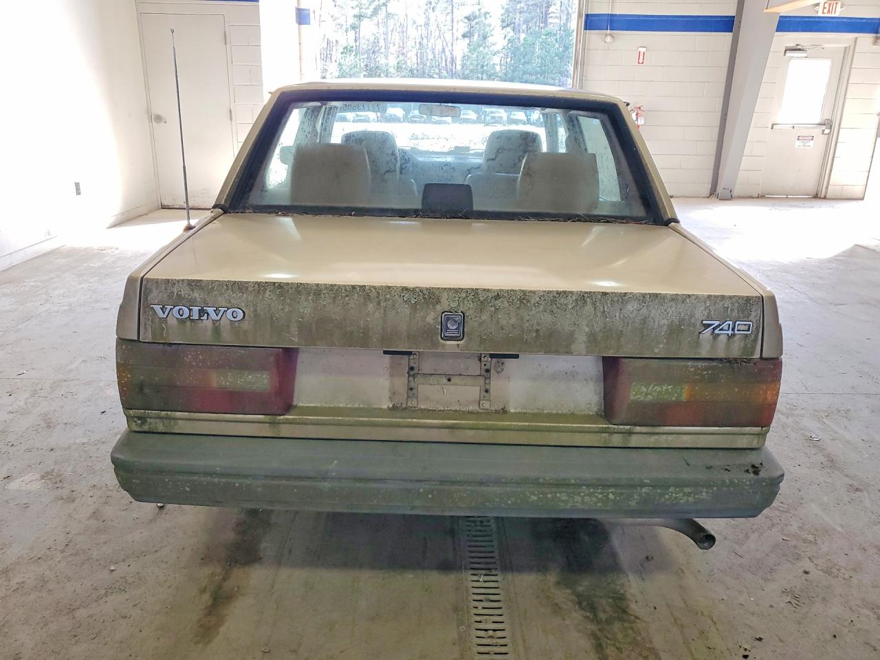 1991 Volvo 740 Gold vin: YV1FA8846M2518664