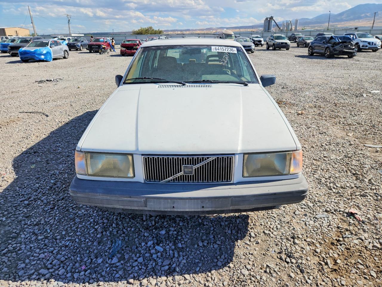 1990 Volvo 740 Base White vin: YV1FA8856L1274107