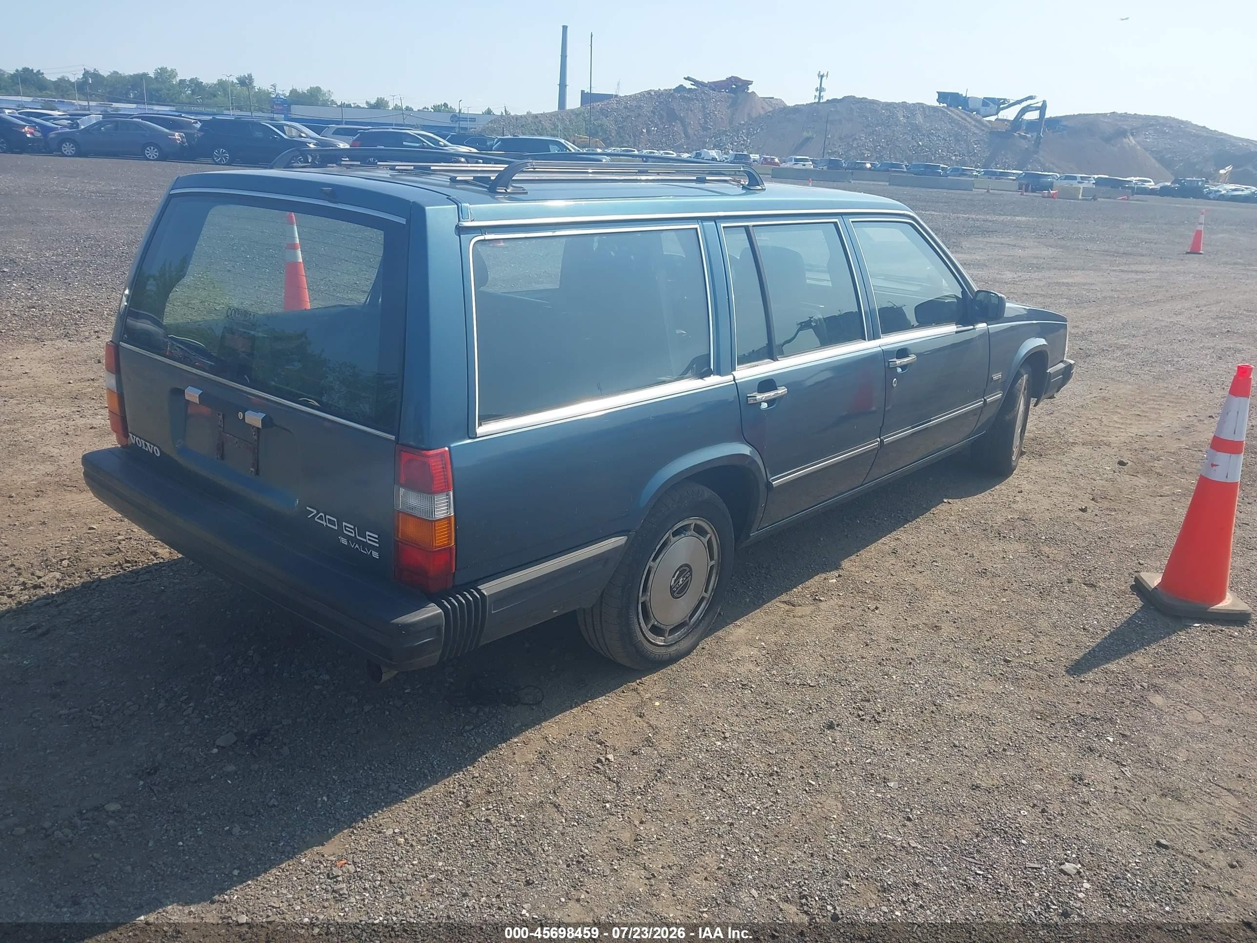 1989 Volvo 740 Gle Light Blue vin: YV1FA8950K2224455