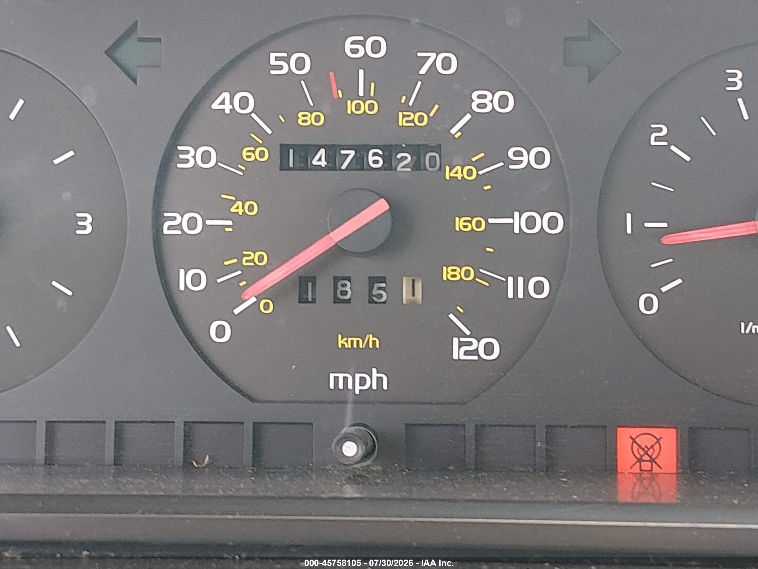 1986 Volvo 760 Gle Gold vin: YV1GX8743G1008027