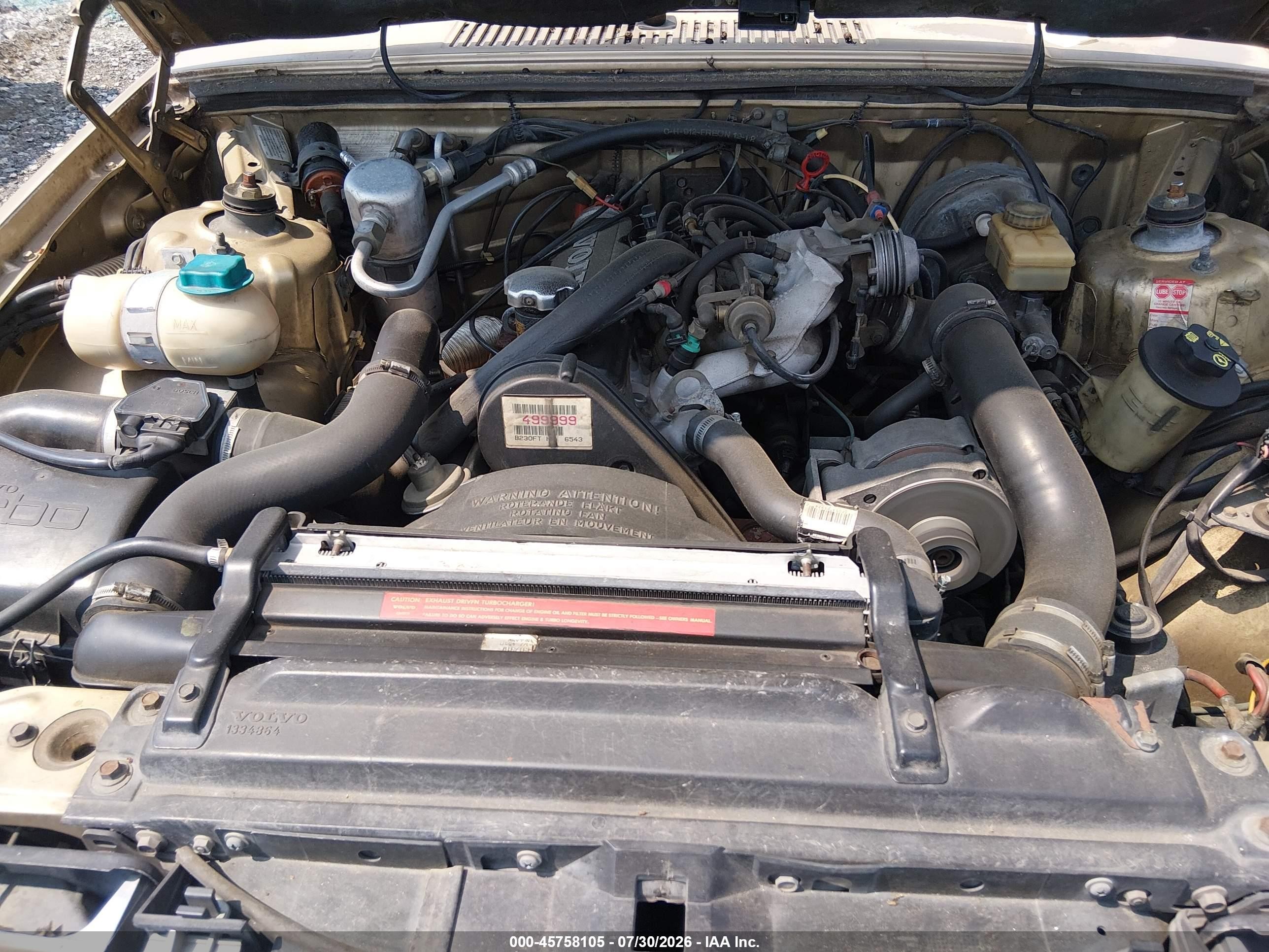 1986 Volvo 760 Gle Gold vin: YV1GX8743G1008027